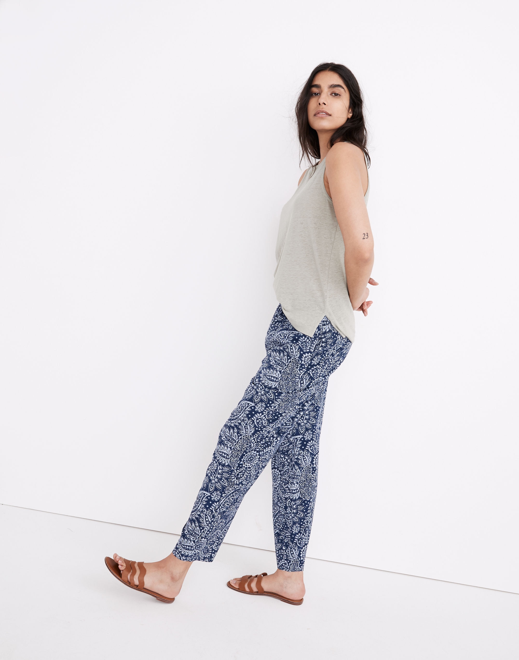 Tapered Huston Pull-On Crop Pants in Paisley Garden