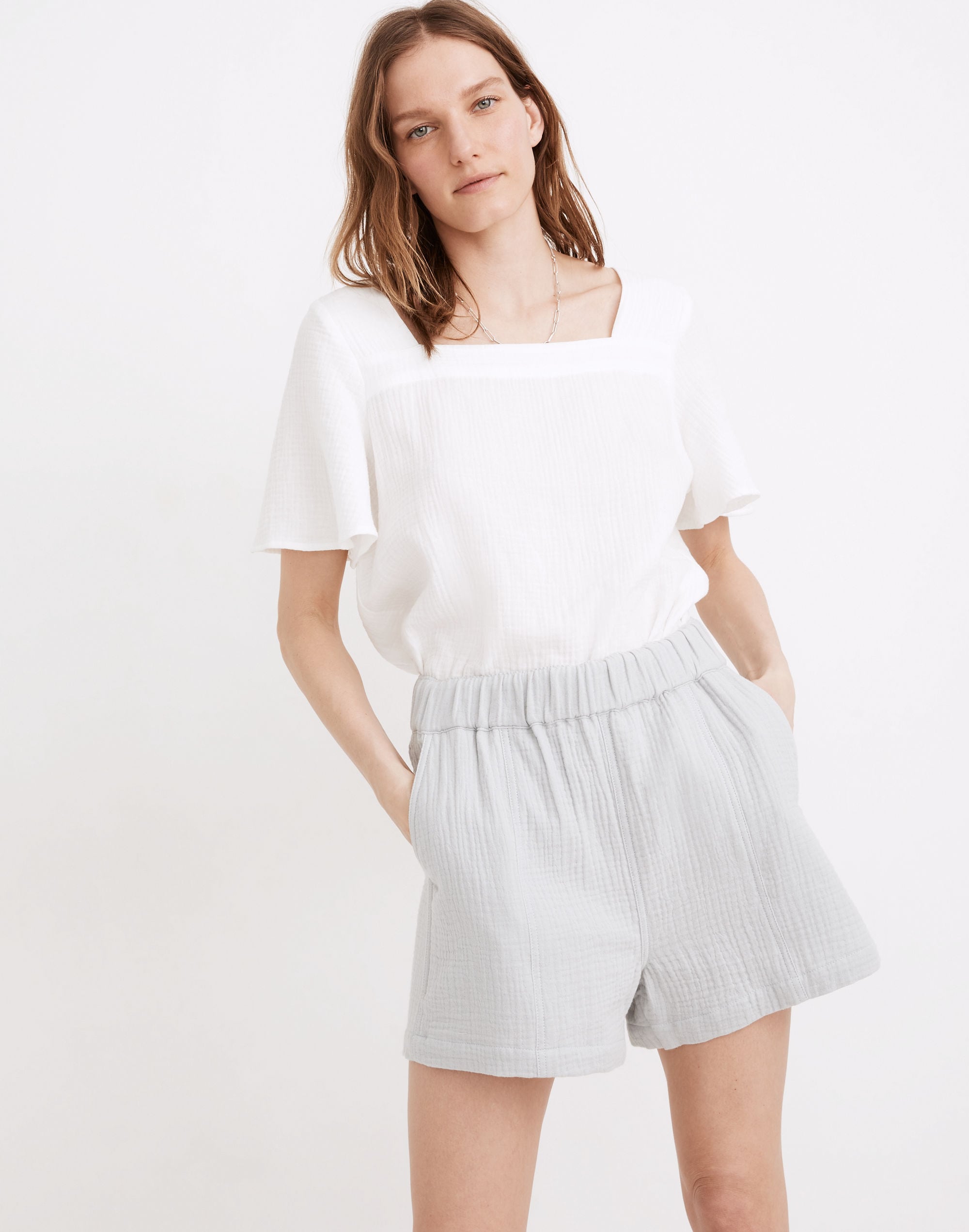 easy pull-on shorts in lightspun