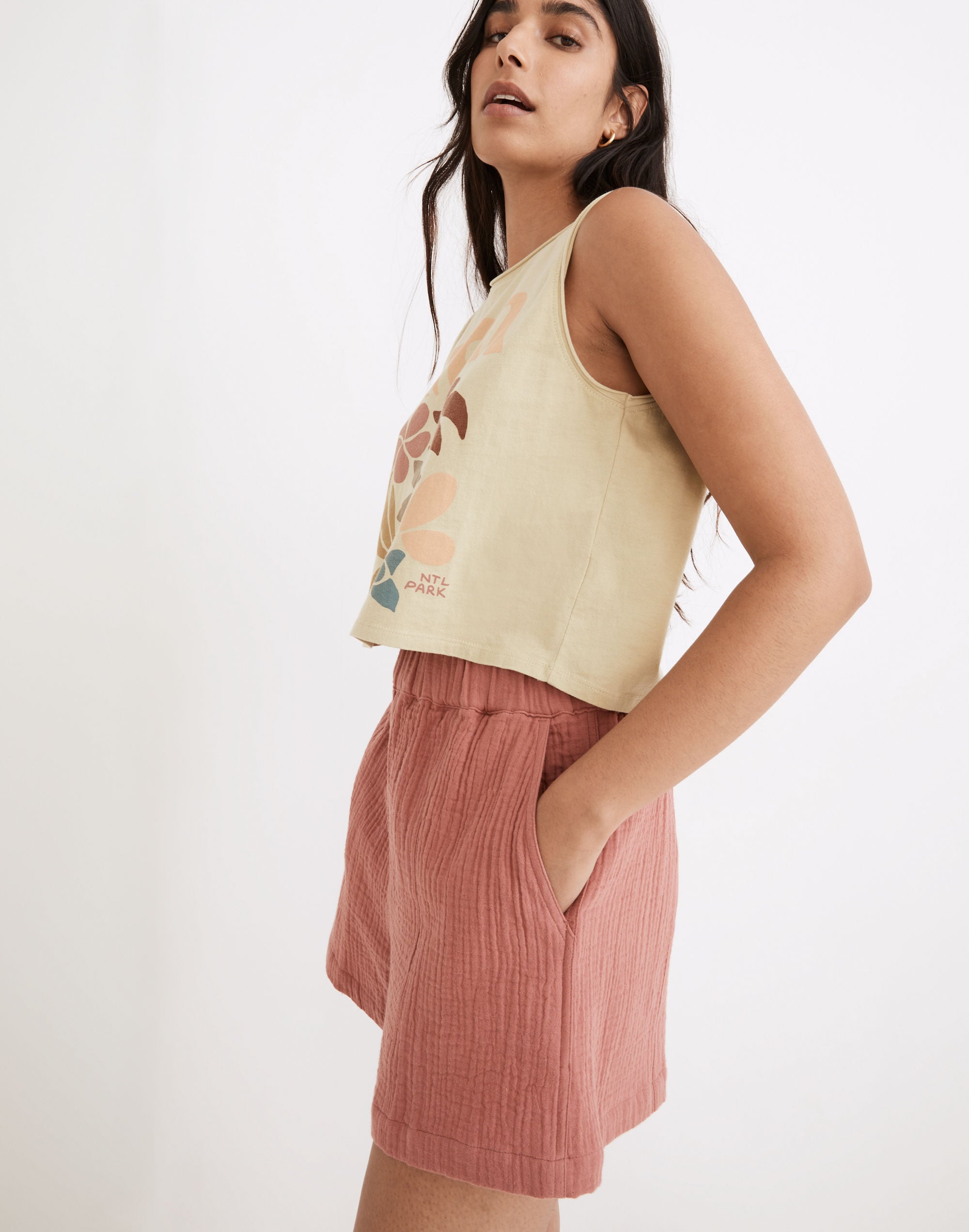 Easy Pull-On Shorts in Lightspun