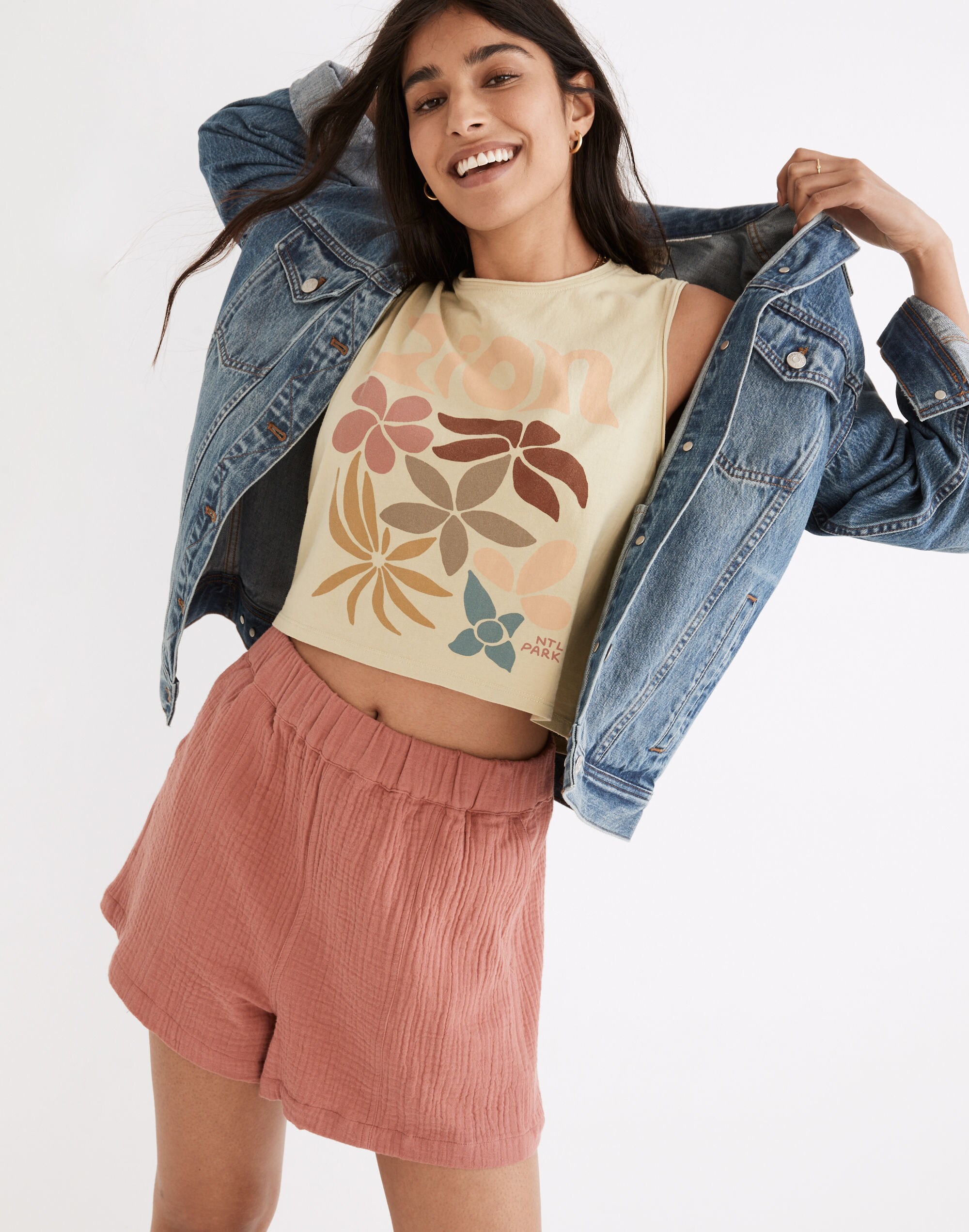 Easy Pull-On Shorts in Lightspun