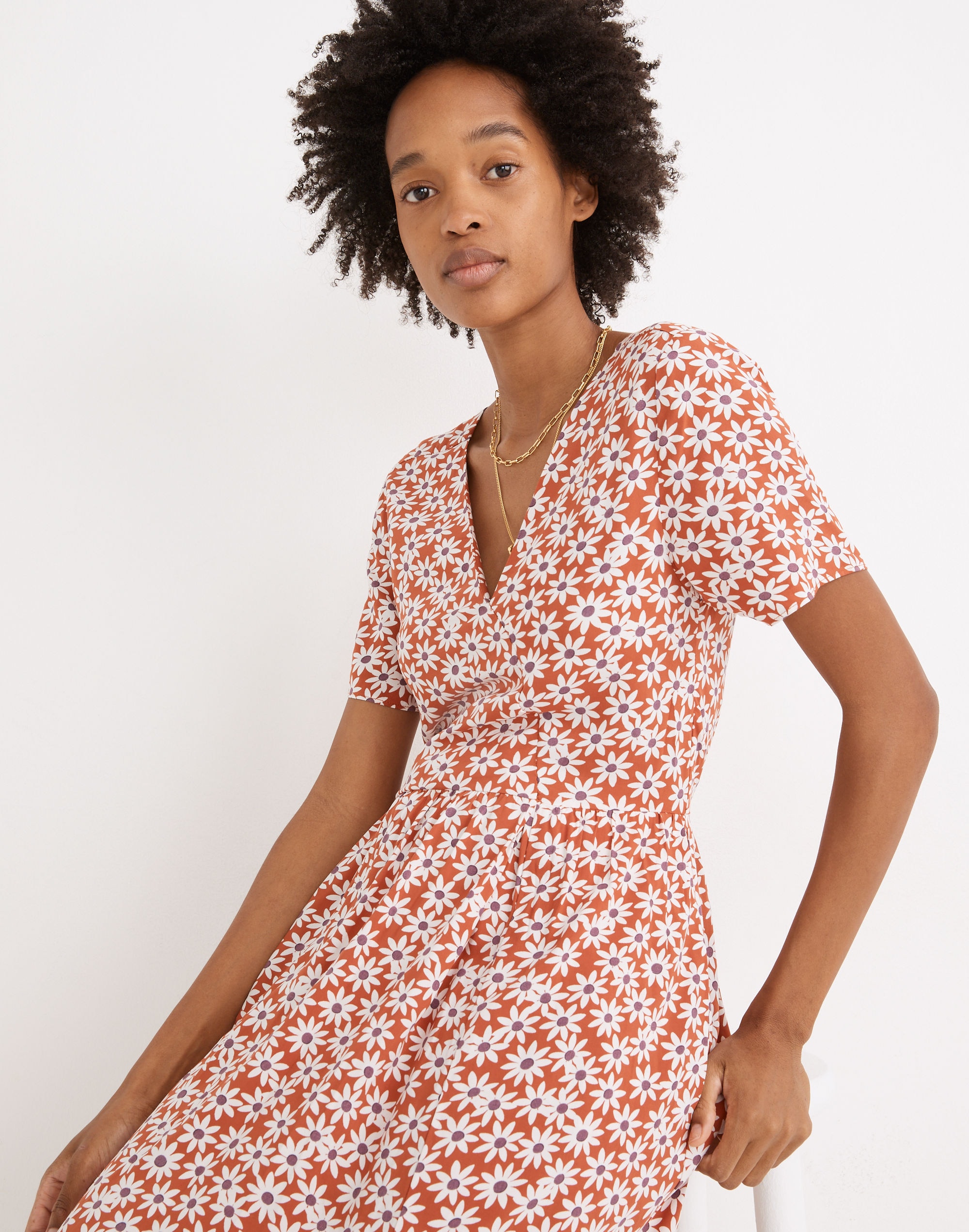 Clara Midi Dress in Falling Daisies