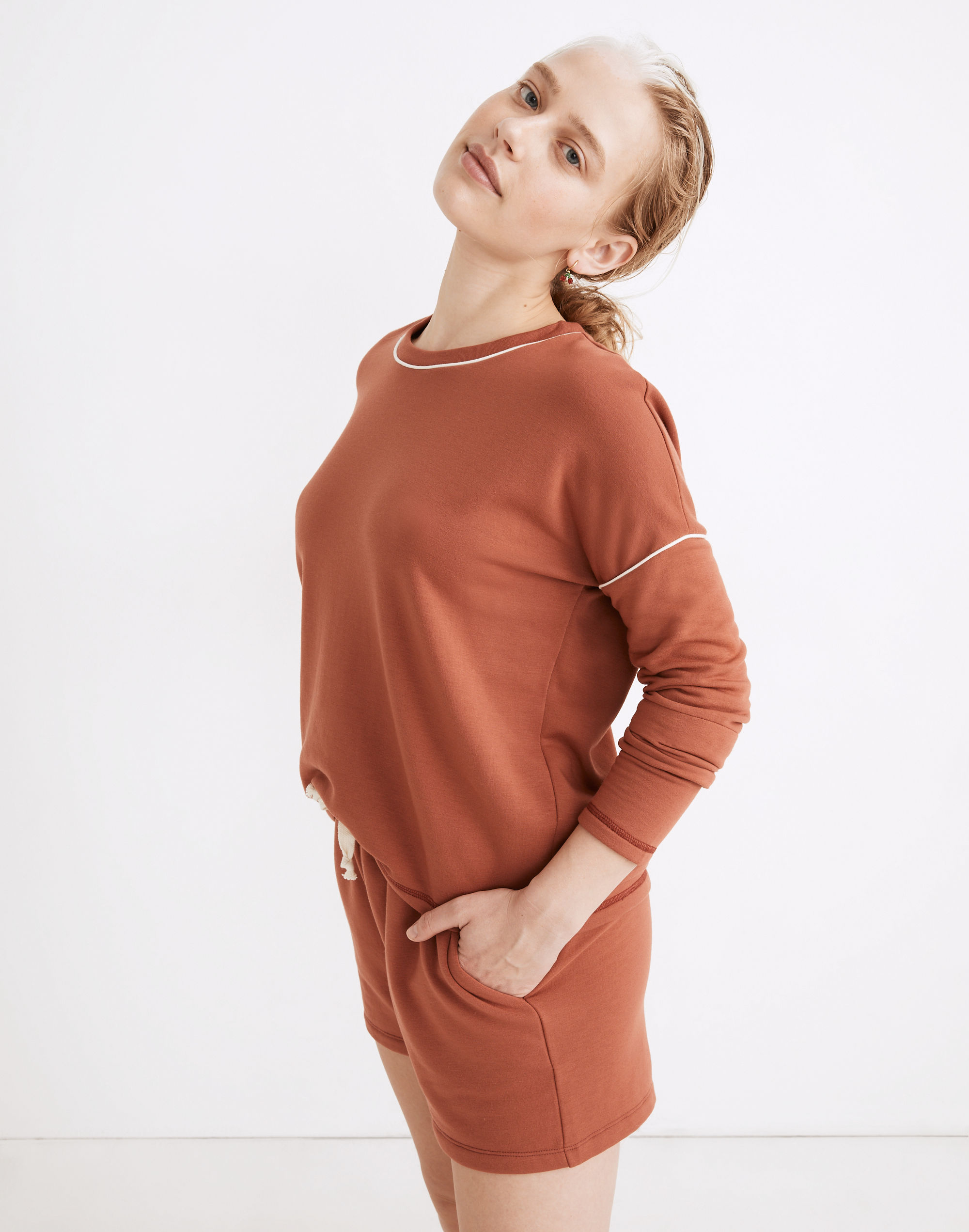 MWL Superbrushed Piped Easygoing Sweatshirt in null image 4