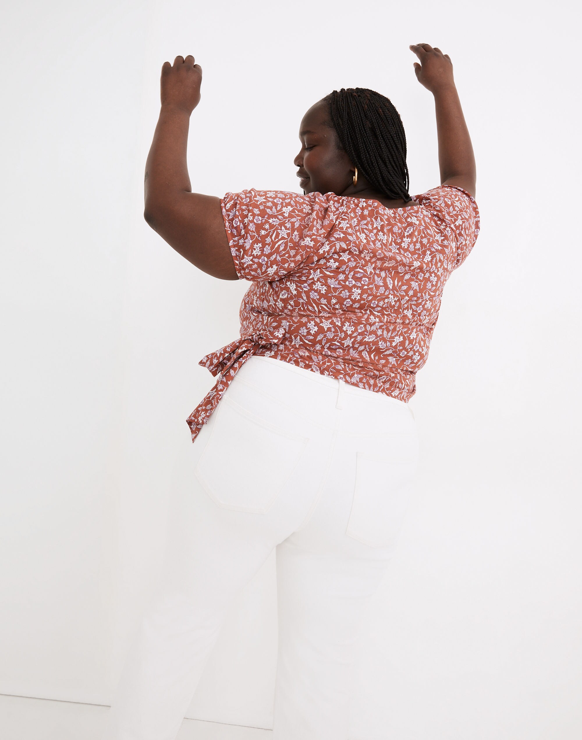 Plus Puff-Sleeve Wrap Crop Top in Batik Vine