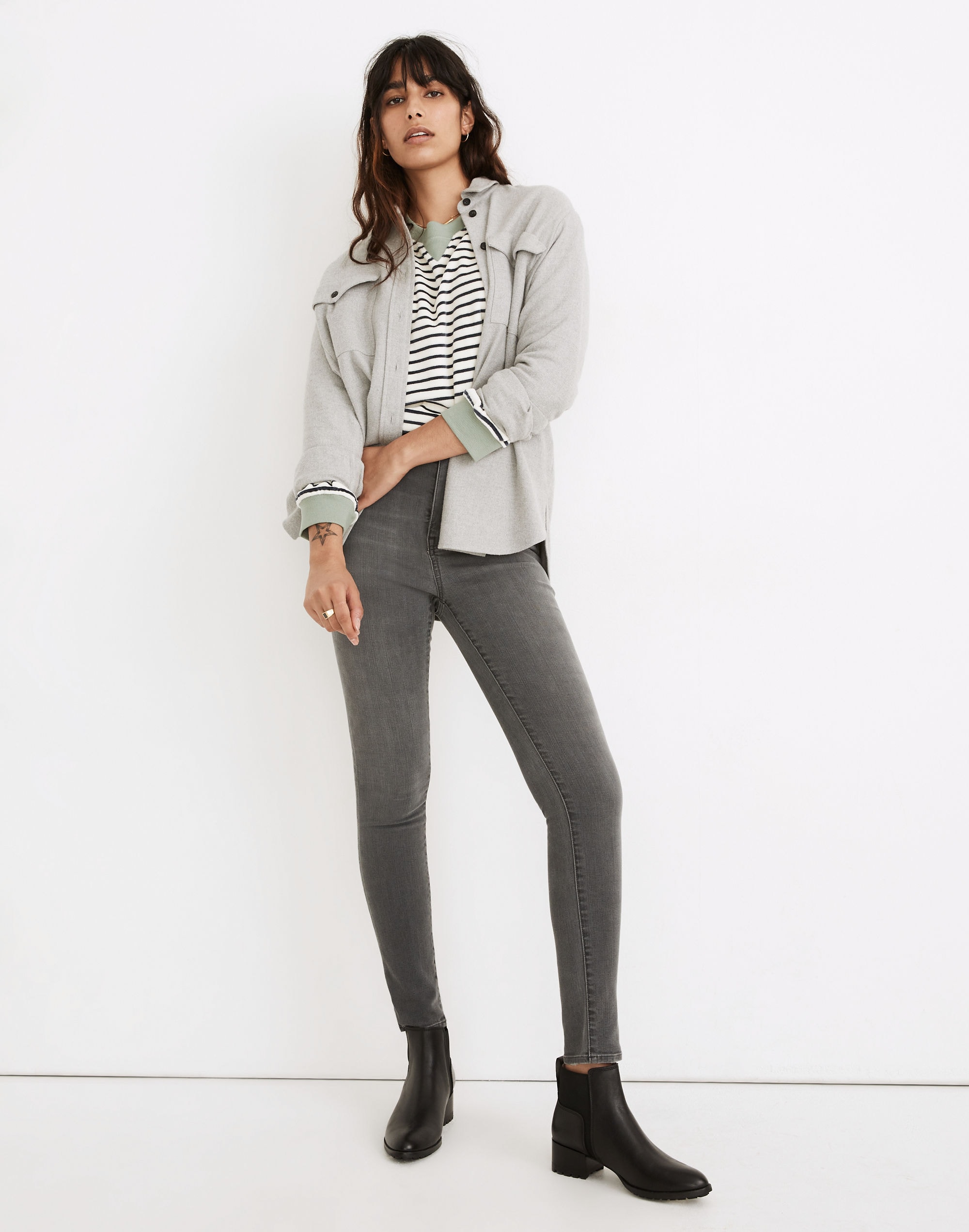 11 high-rise skinny jeans in levin wash: retro pocket edition