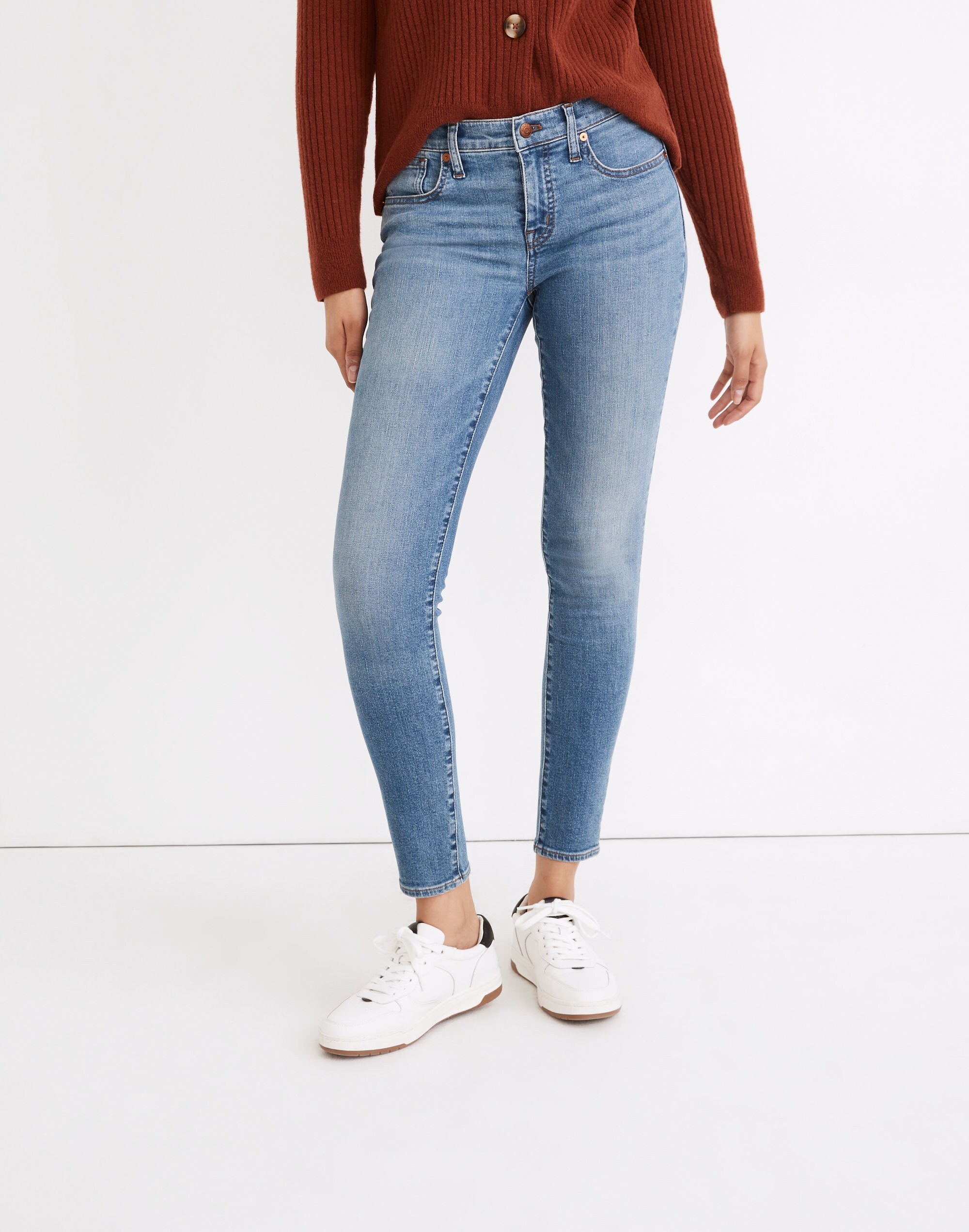 8" Skinny Jeans in Maxine Wash