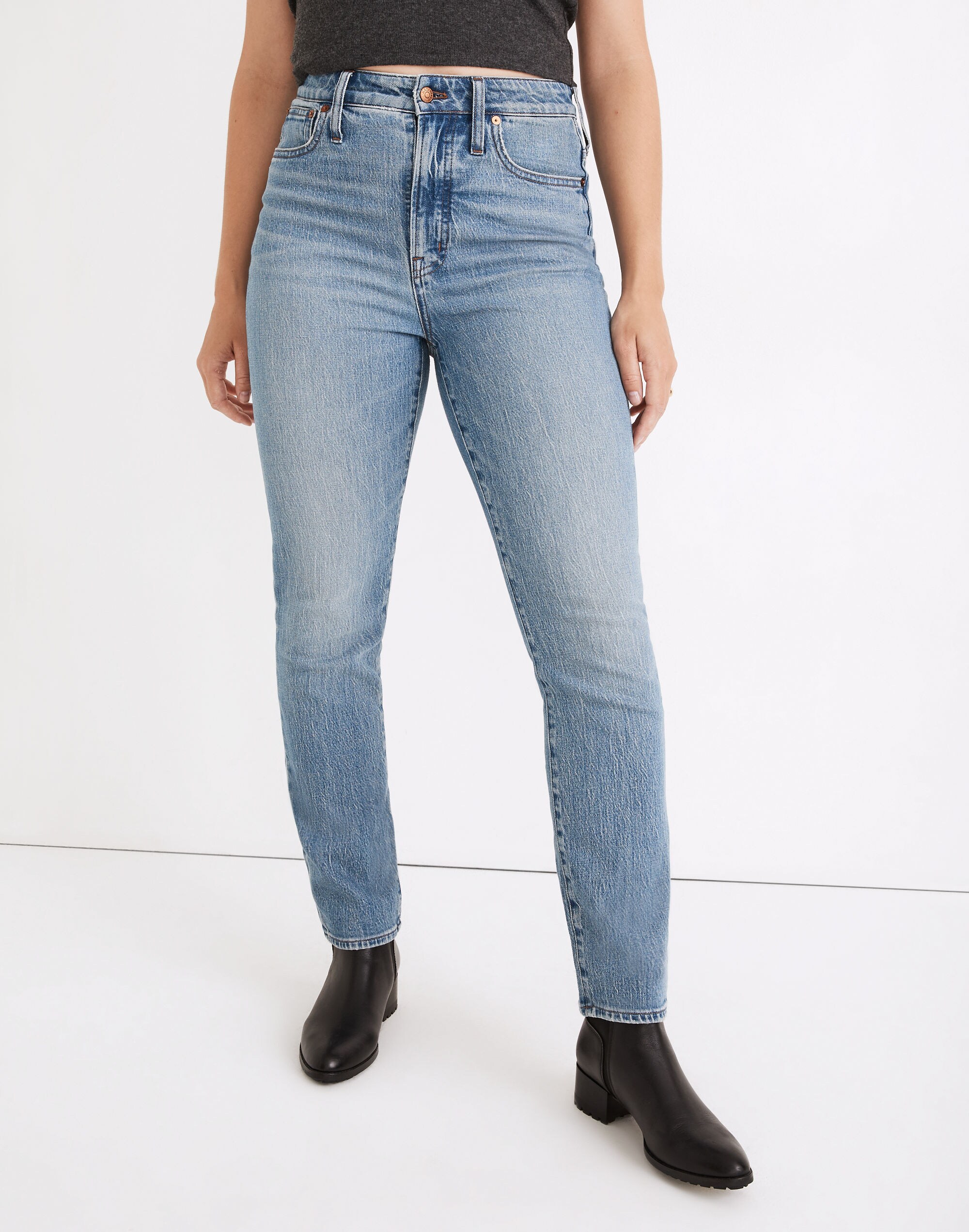 The Curvy Perfect Vintage Jean in Banner Wash