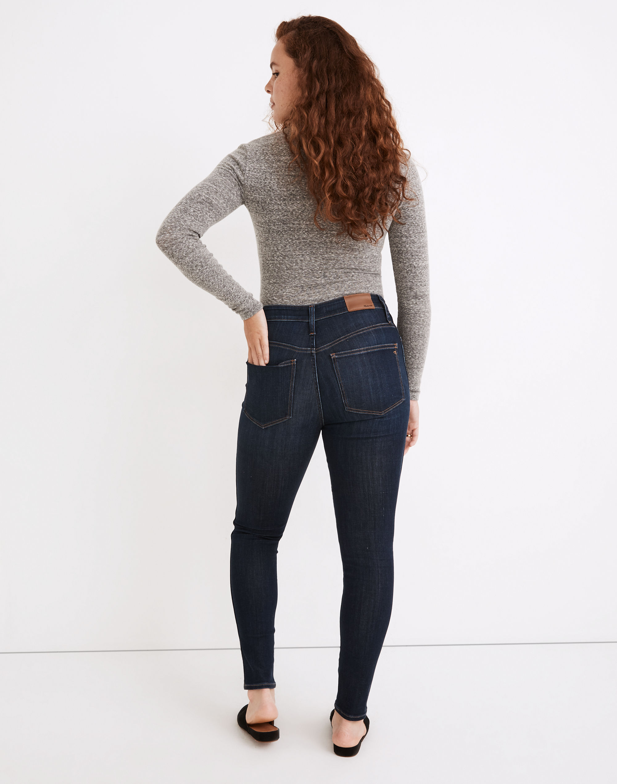Curvy High-Rise Skinny Jeans in Woodland Wash: TENCEL&trade; Denim Edition