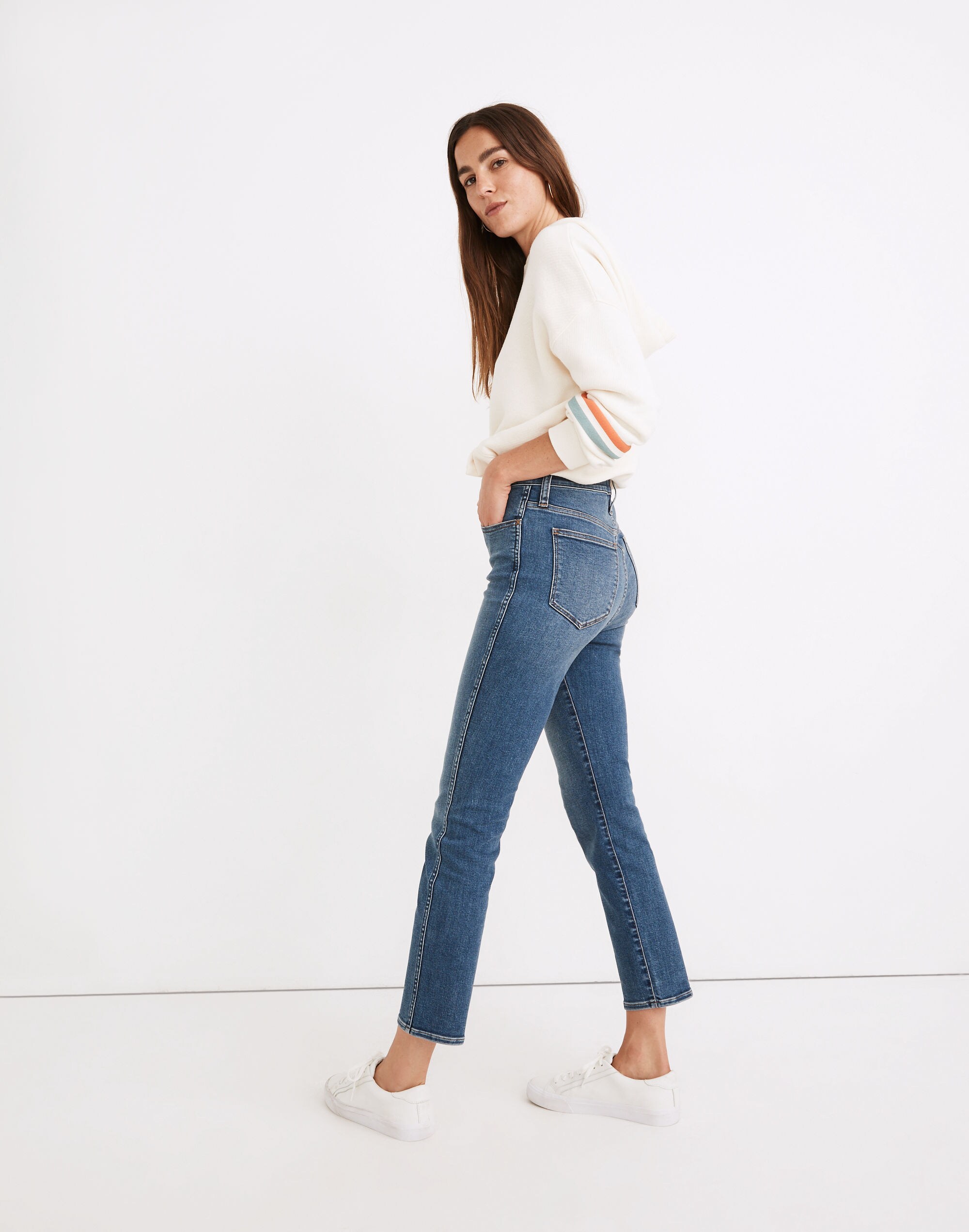 Petite High-Rise Slim Straight Jeans in Glynn Wash