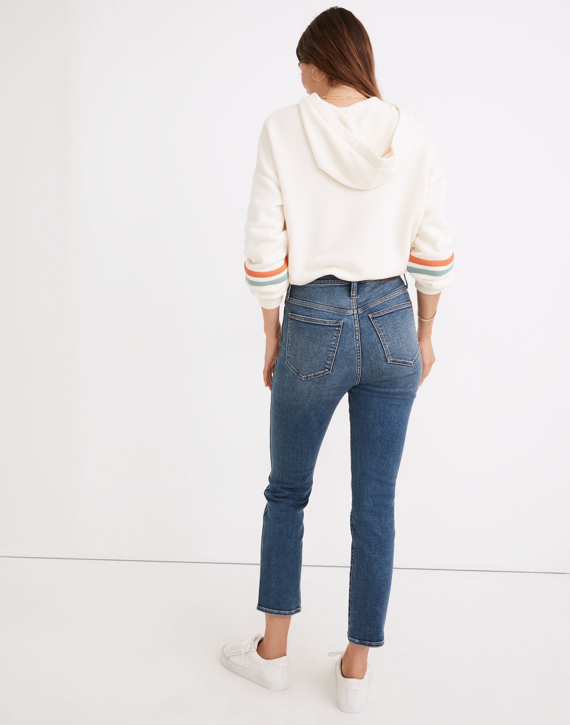 High-Rise Slim Straight Jeans in Glynn Wash