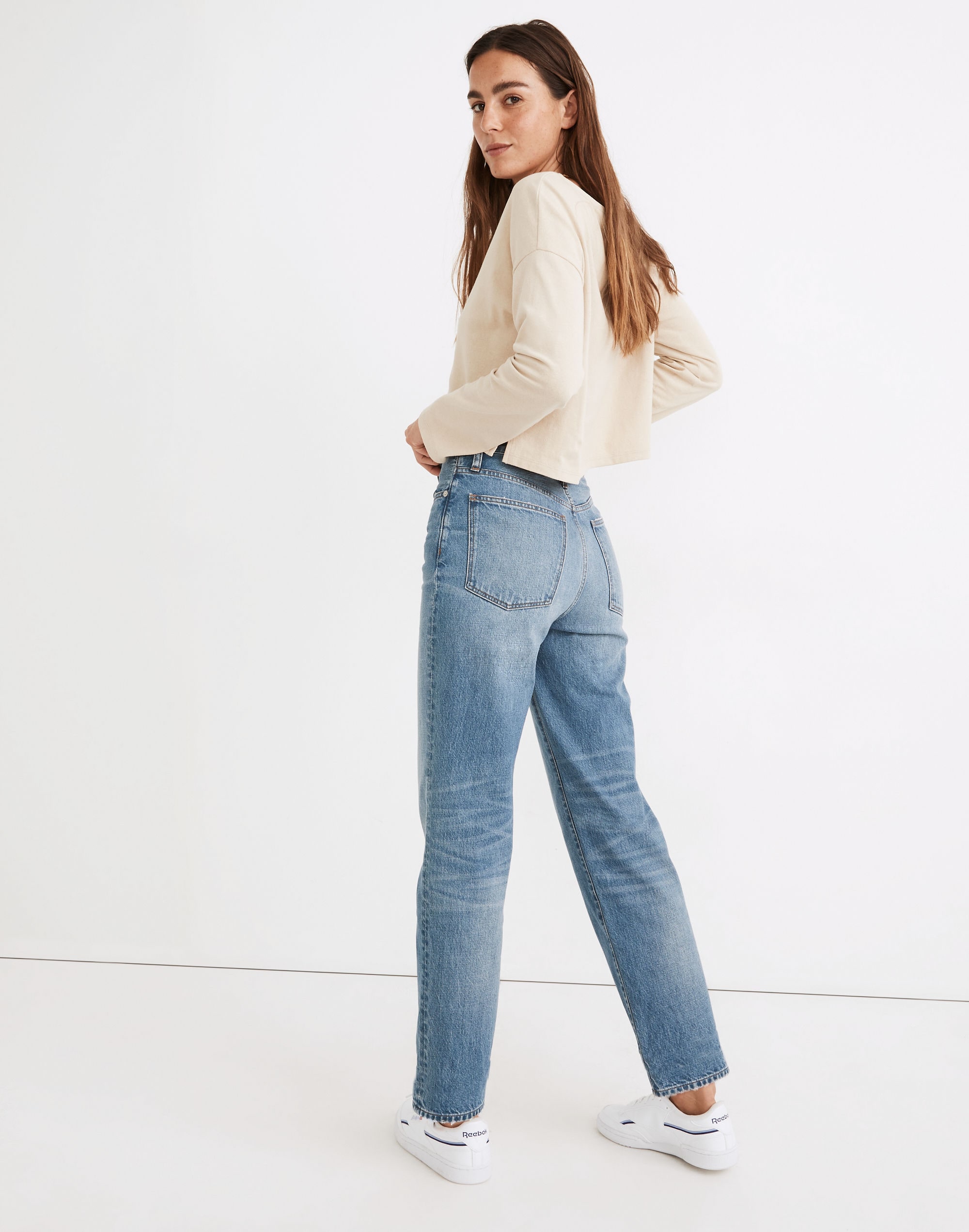 The Perfect Vintage Straight Jean in Moultrie Wash
