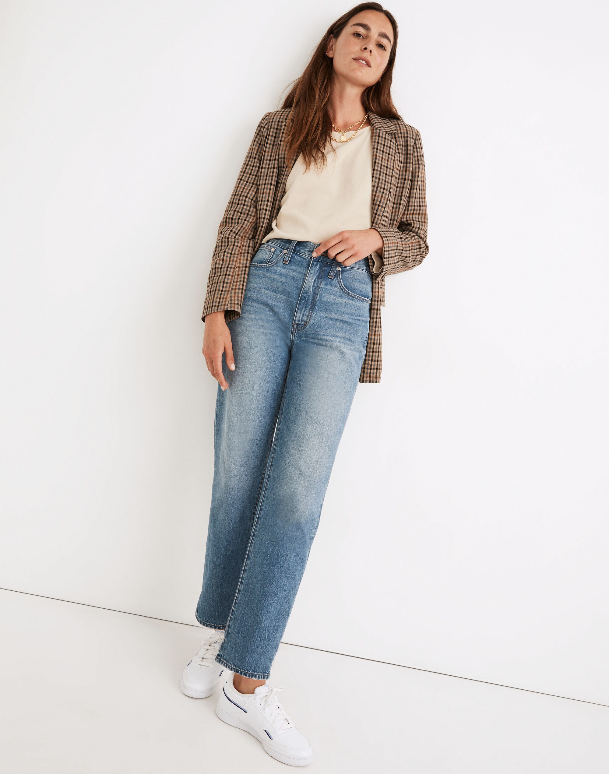 The Perfect Vintage Straight Jean in Moultrie Wash