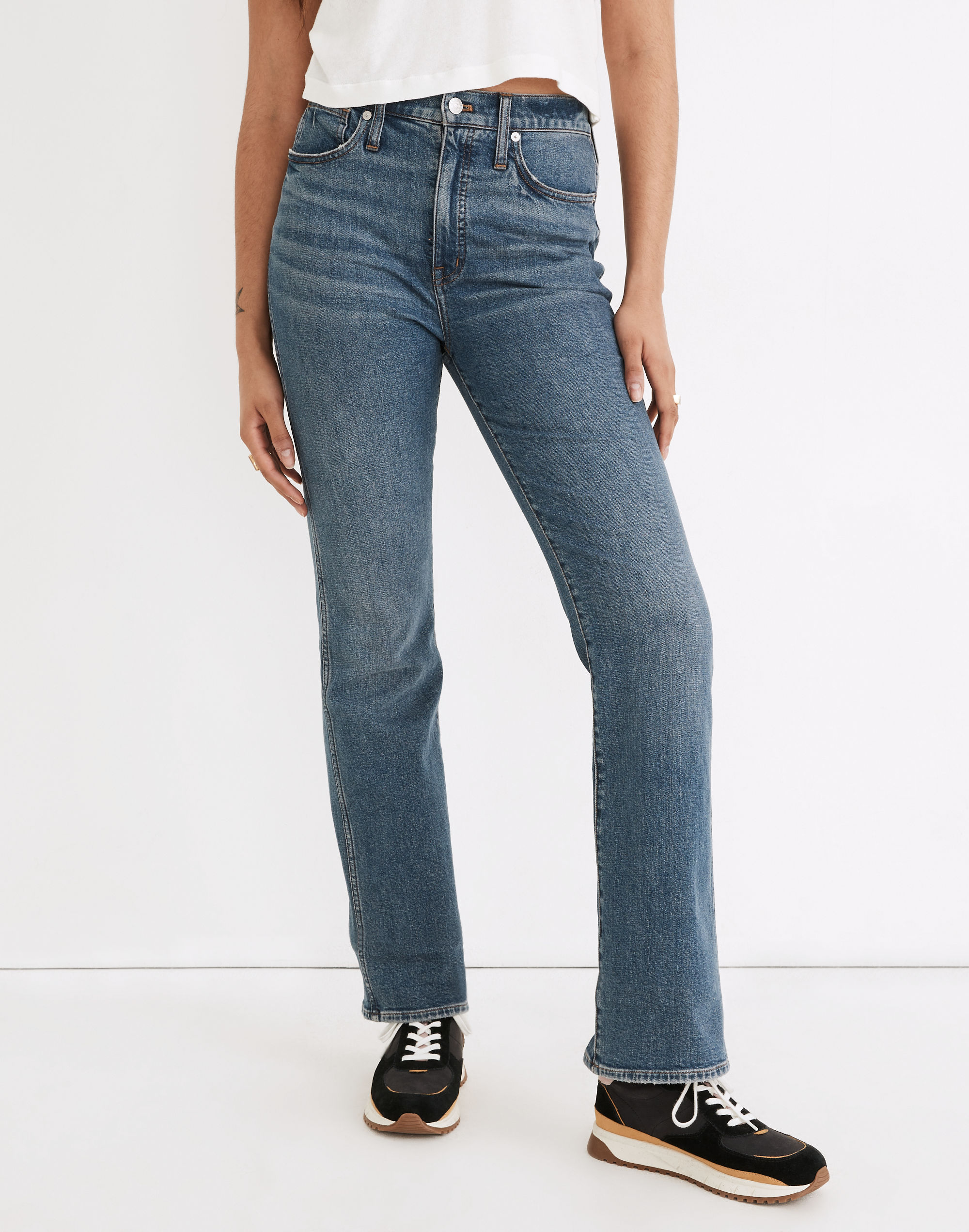 Petite '90s High-Rise Bootcut Jeans in Edgewood Wash