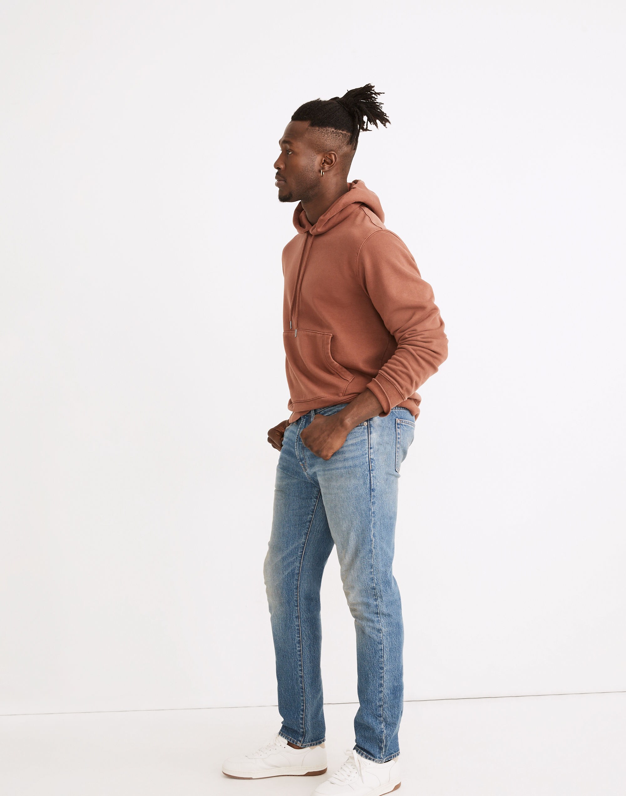 Athletic Slim Jeans in Corbridge Wash