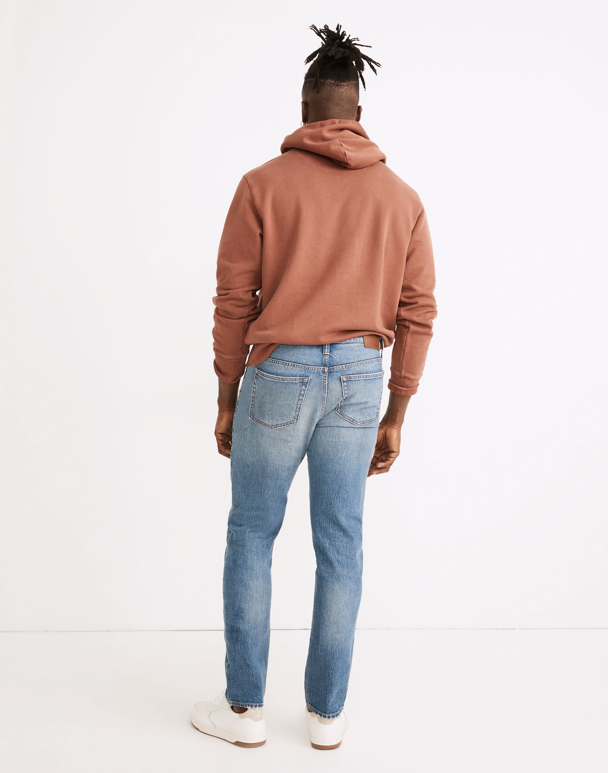 Athletic Slim Jeans in Corbridge Wash