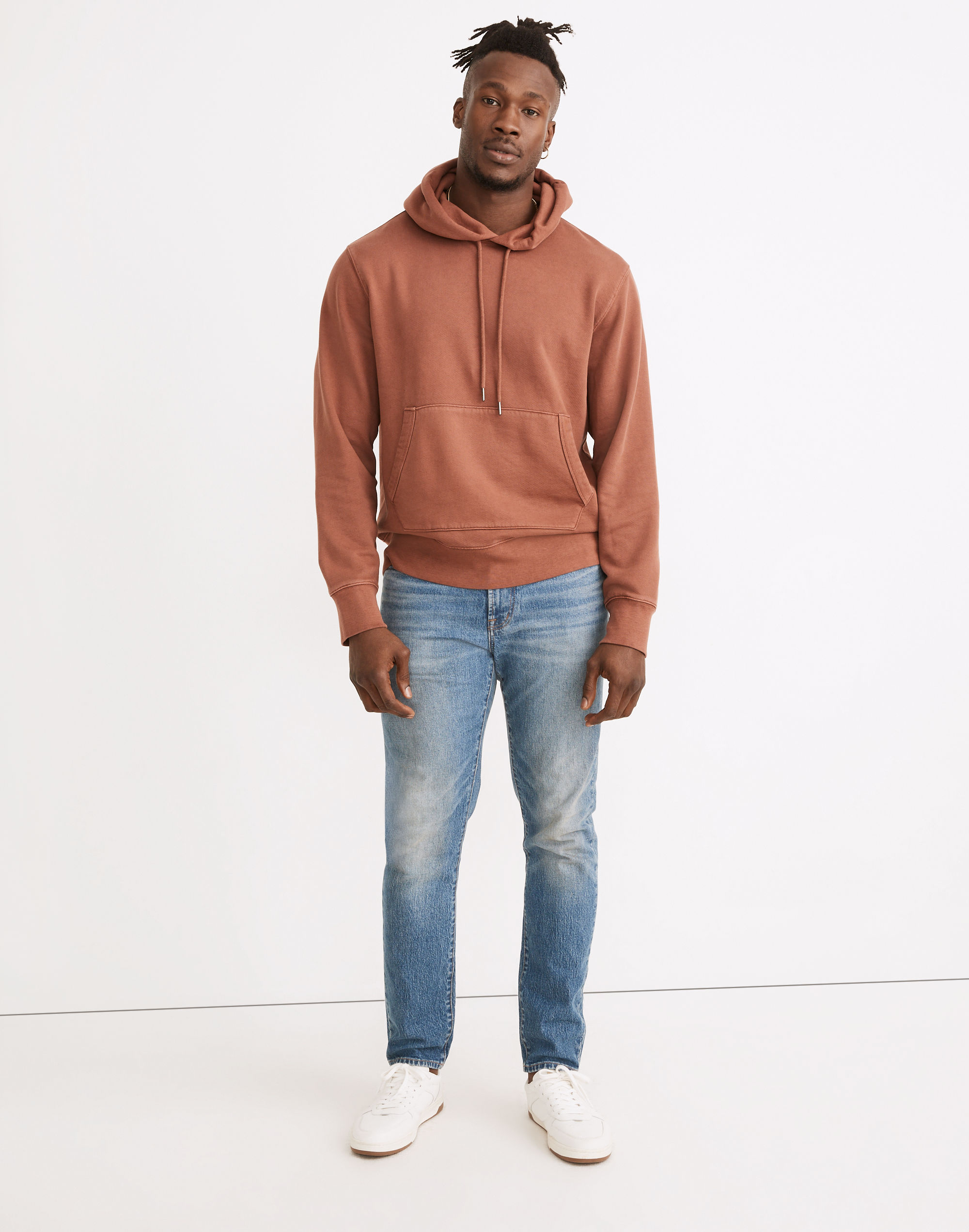 Athletic Slim Jeans in Corbridge Wash