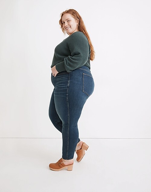 Plus Curvy High-Rise Jeans in Lanette
