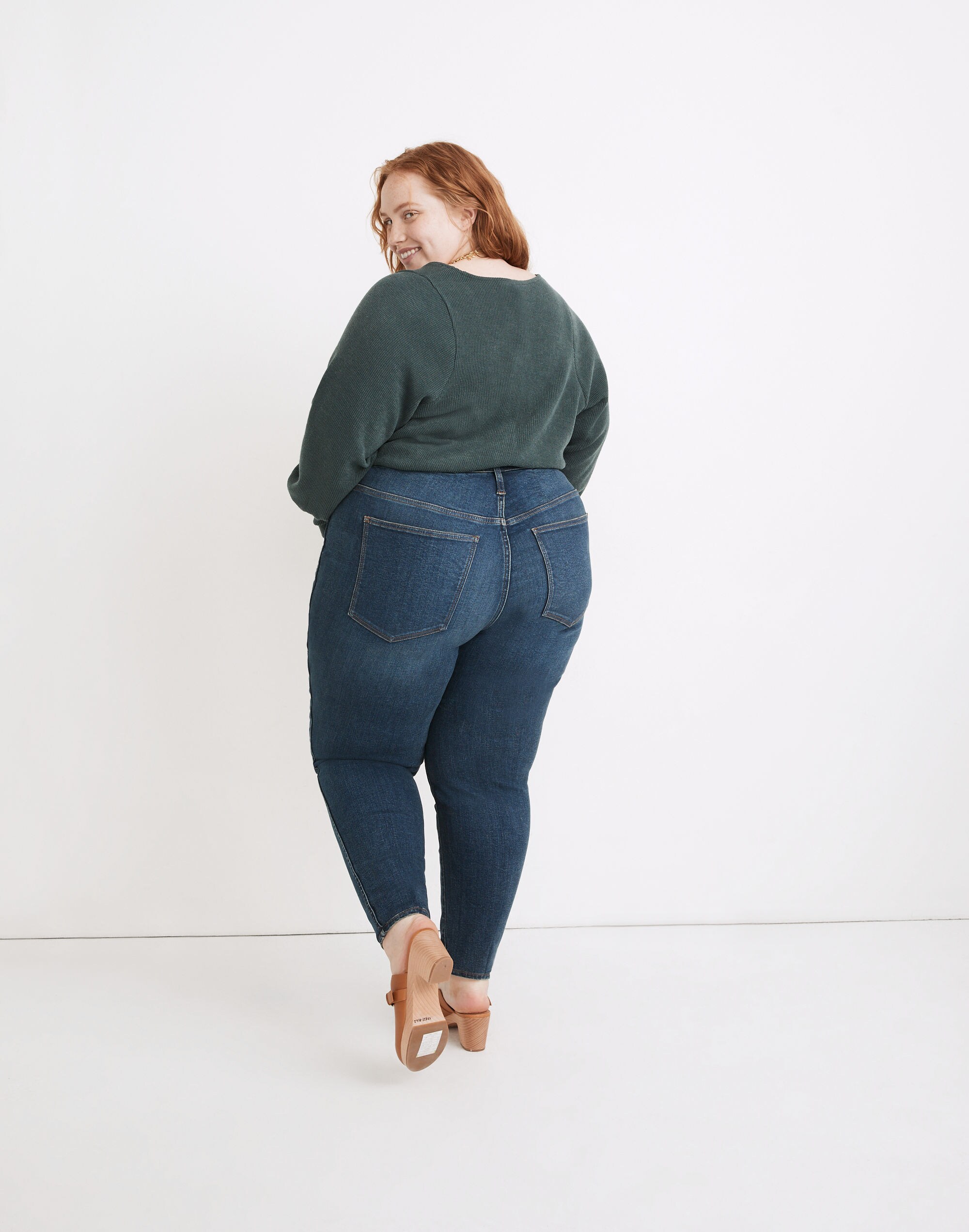 Plus Curvy High-Rise Skinny Jeans in Lanette Wash