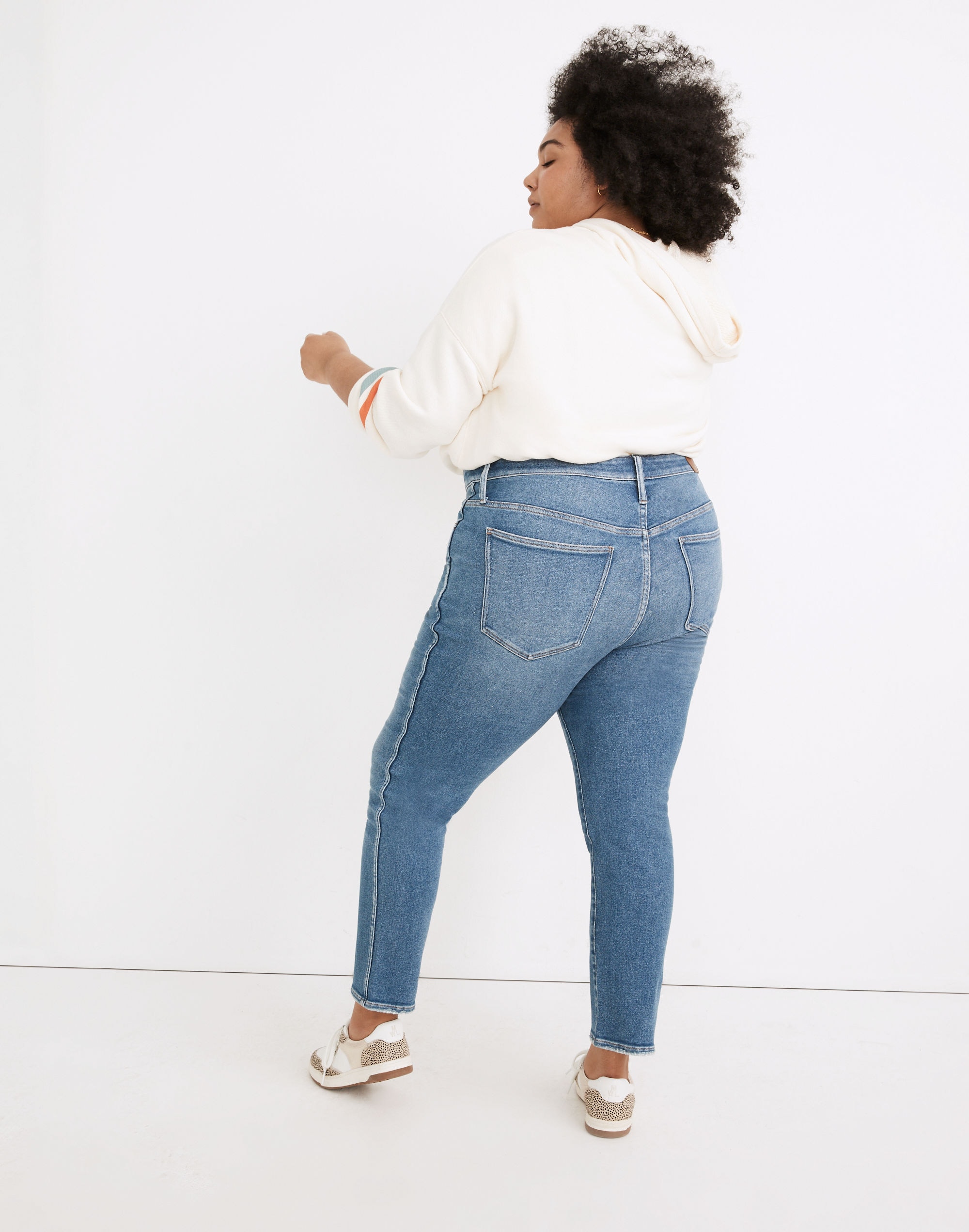 Plus Curvy Stovepipe Jeans in Ditmas Wash