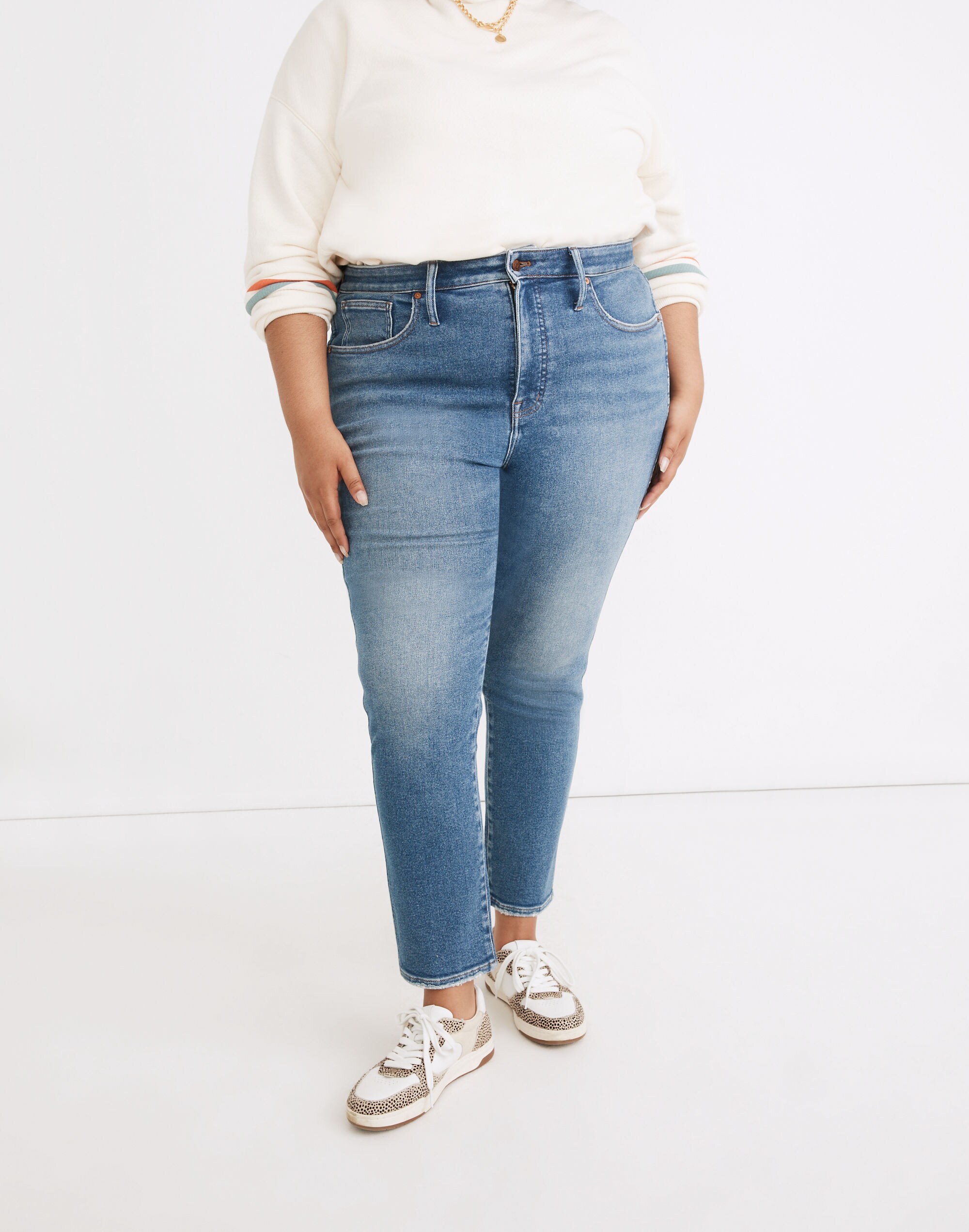 Plus Curvy Stovepipe Jeans in Ditmas Wash