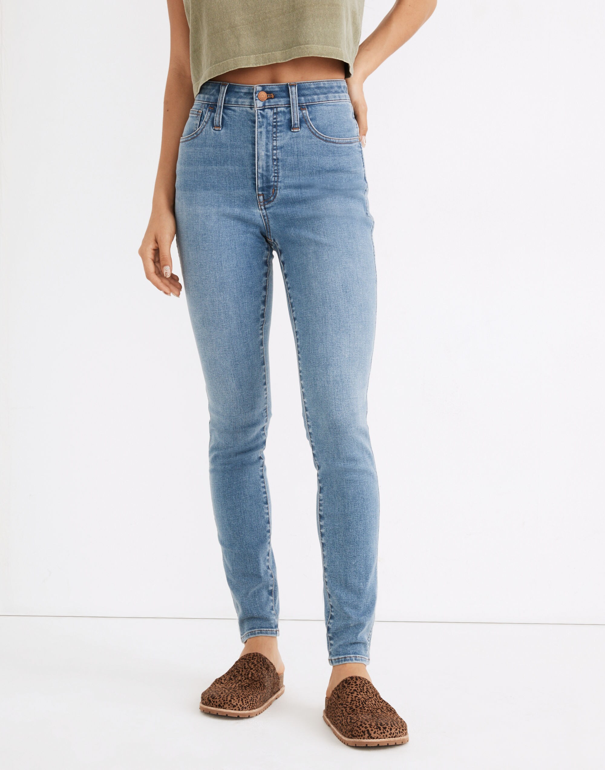 Curvy Roadtripper Authentic Skinny Jeans in Conroe Wash