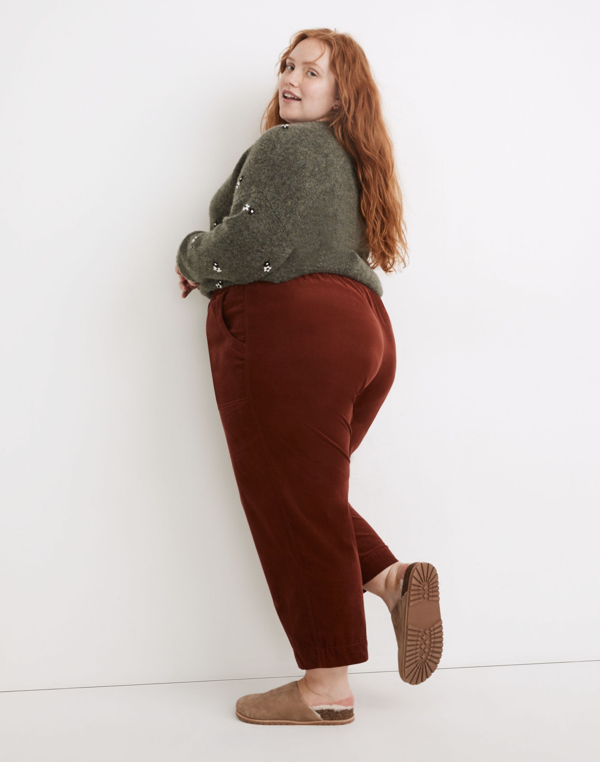 Plus Curvy Tapered Huston Pull-On Crop Pants in Corduroy
