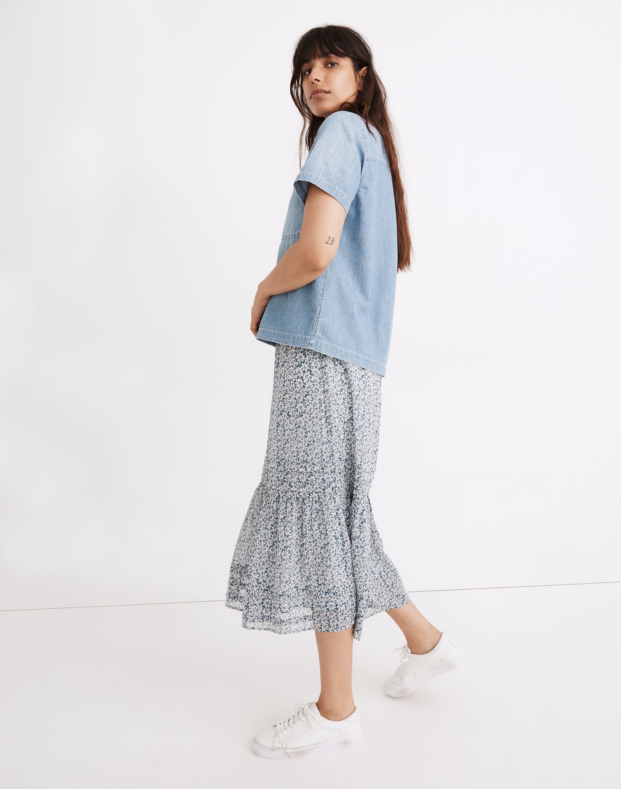 Denim Short-Sleeve Button-Up Shirt in Brickton Wash