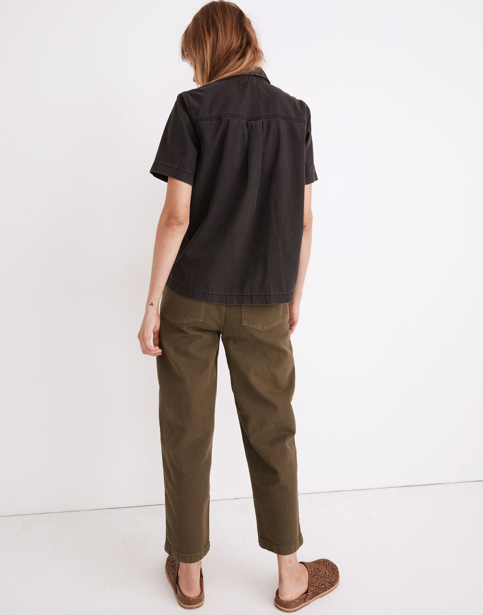 Denim Short-Sleeve Button-Up Shirt in Lunar Wash