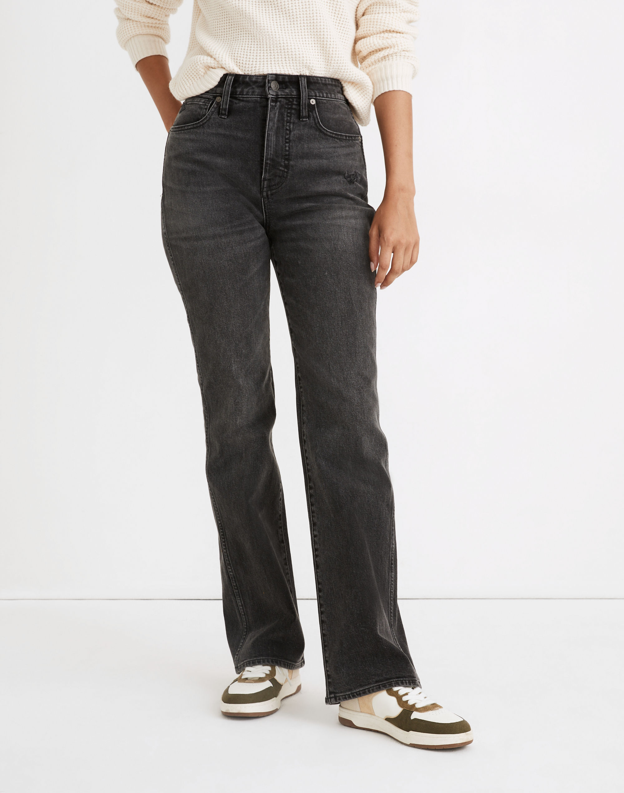 Curvy '90s High-Rise Bootcut Jeans in Lindale Wash