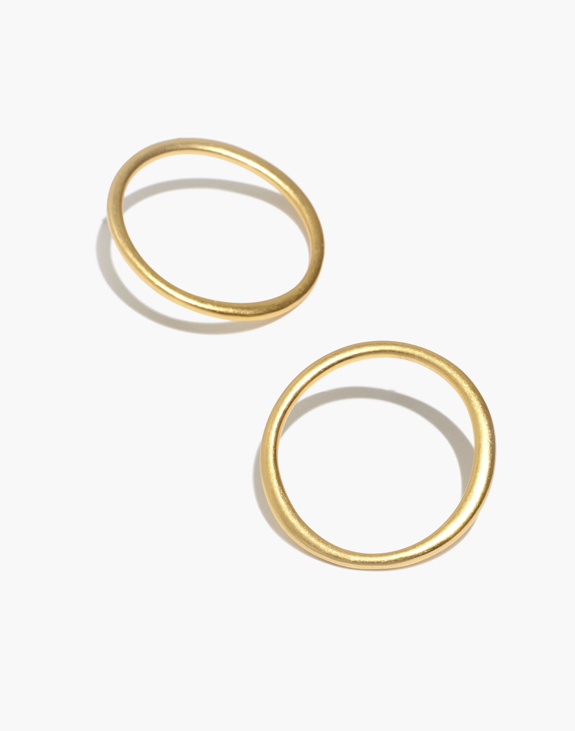 Front-Facing Medium Hoop Earrings