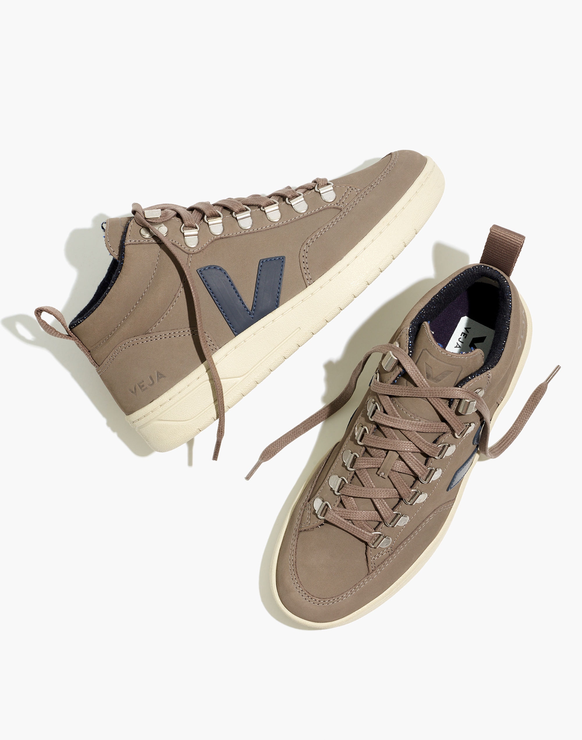 Veja&trade; Roraima High-Top Sneakers