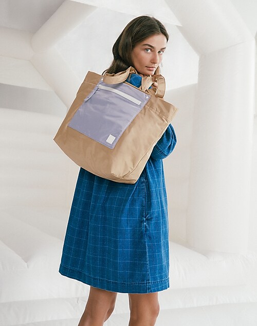 The (Re)sourced Tote Bag in Colorblock