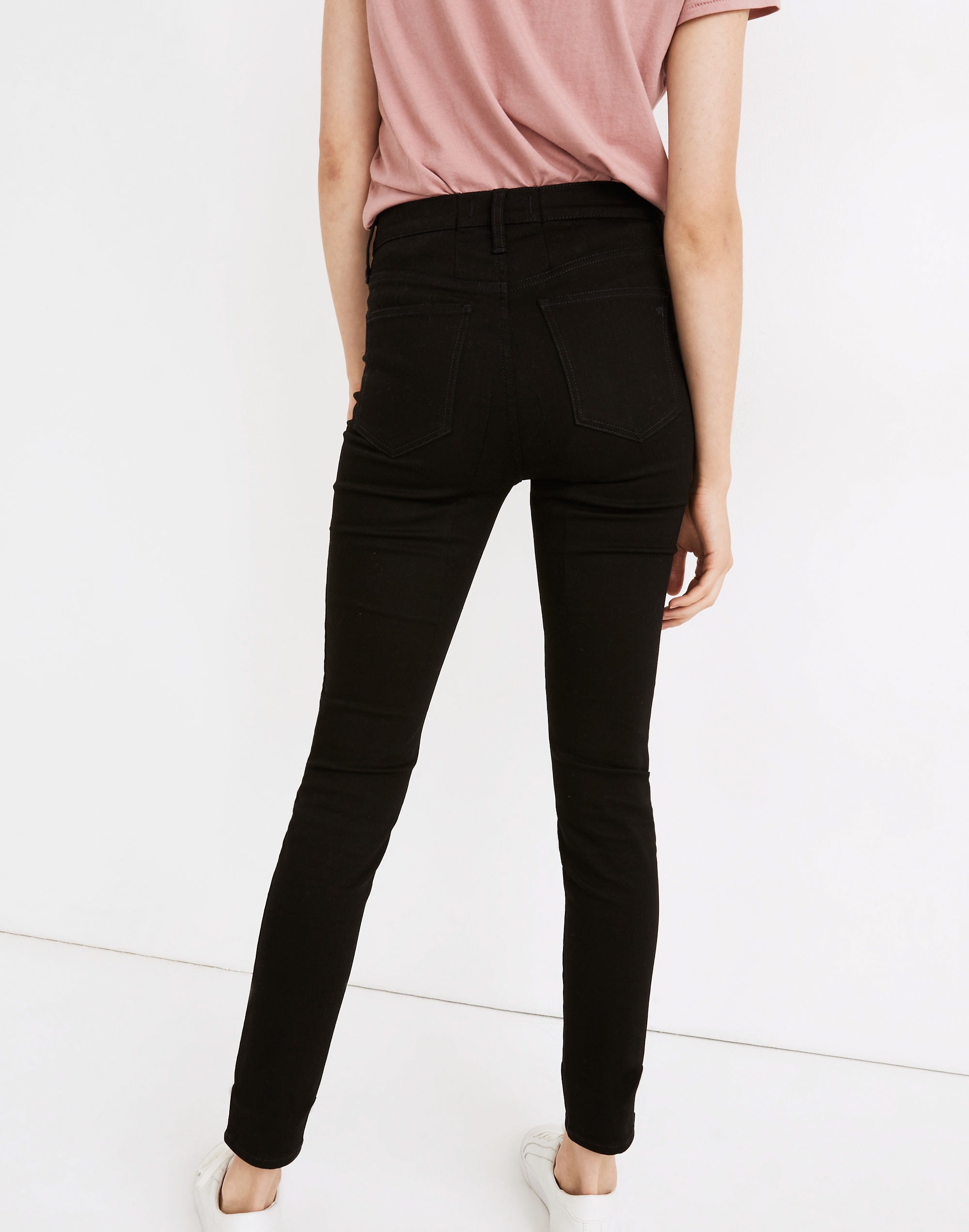 10" High-Rise Skinny Jeans in Black Frost: Button-Front Edition