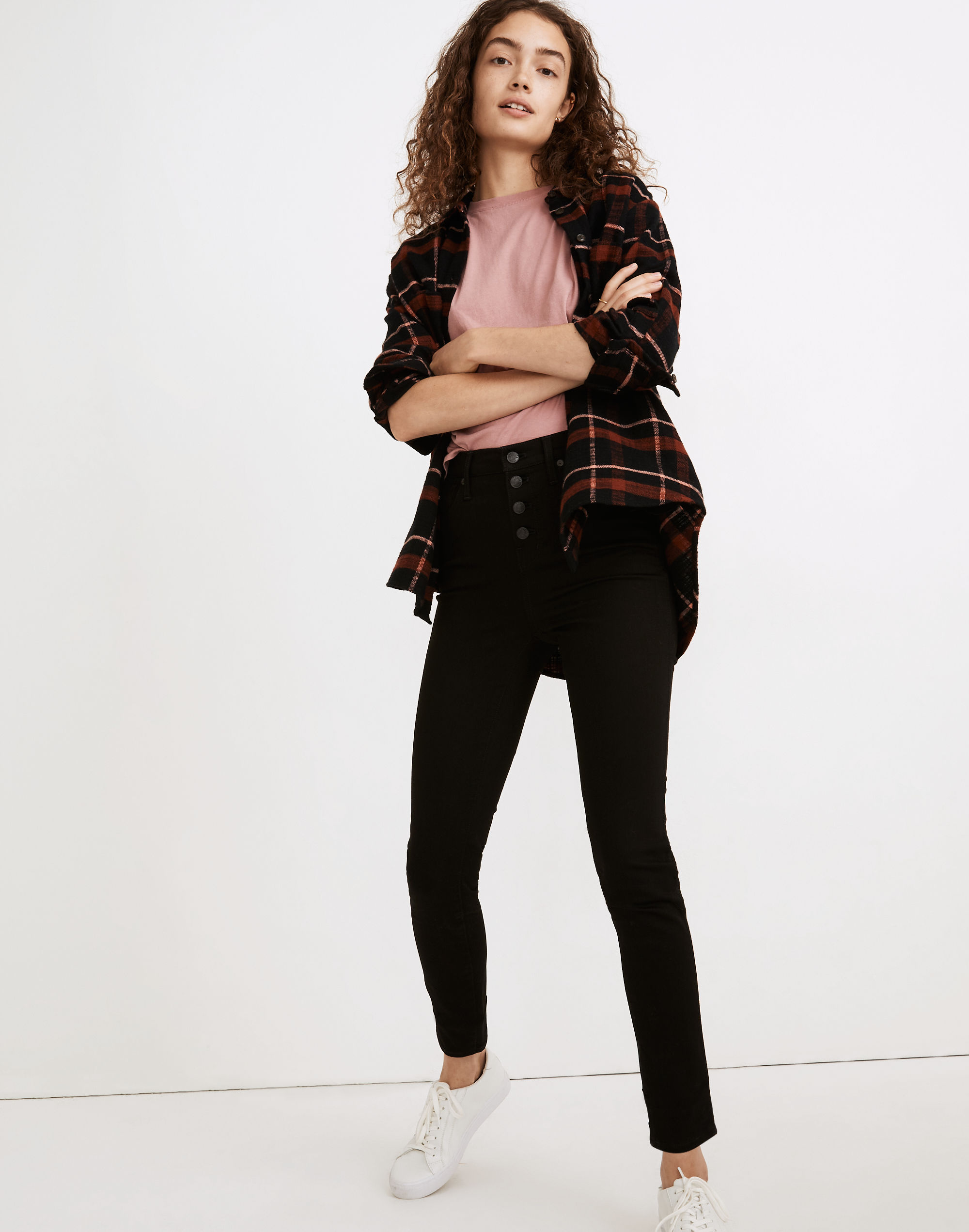 10" High-Rise Skinny Jeans in Black Frost: Button-Front Edition