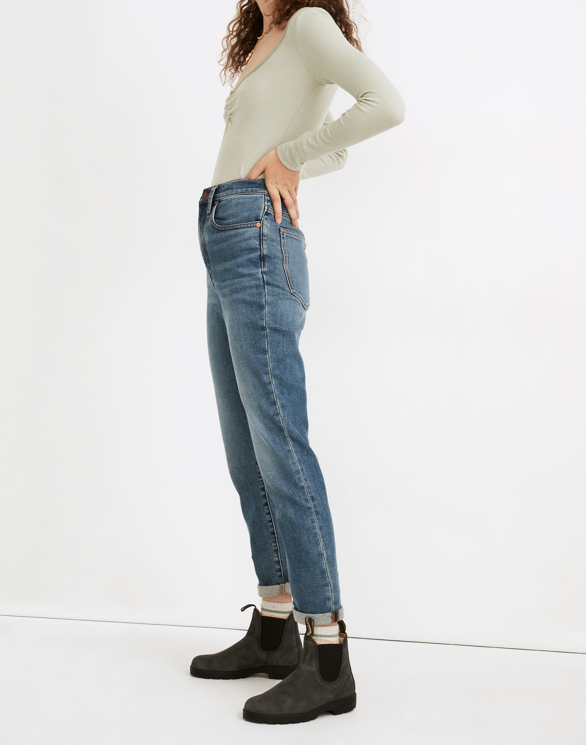 The Petite High-Rise Slim Boyjean in Carroll Wash: Instacozy Edition