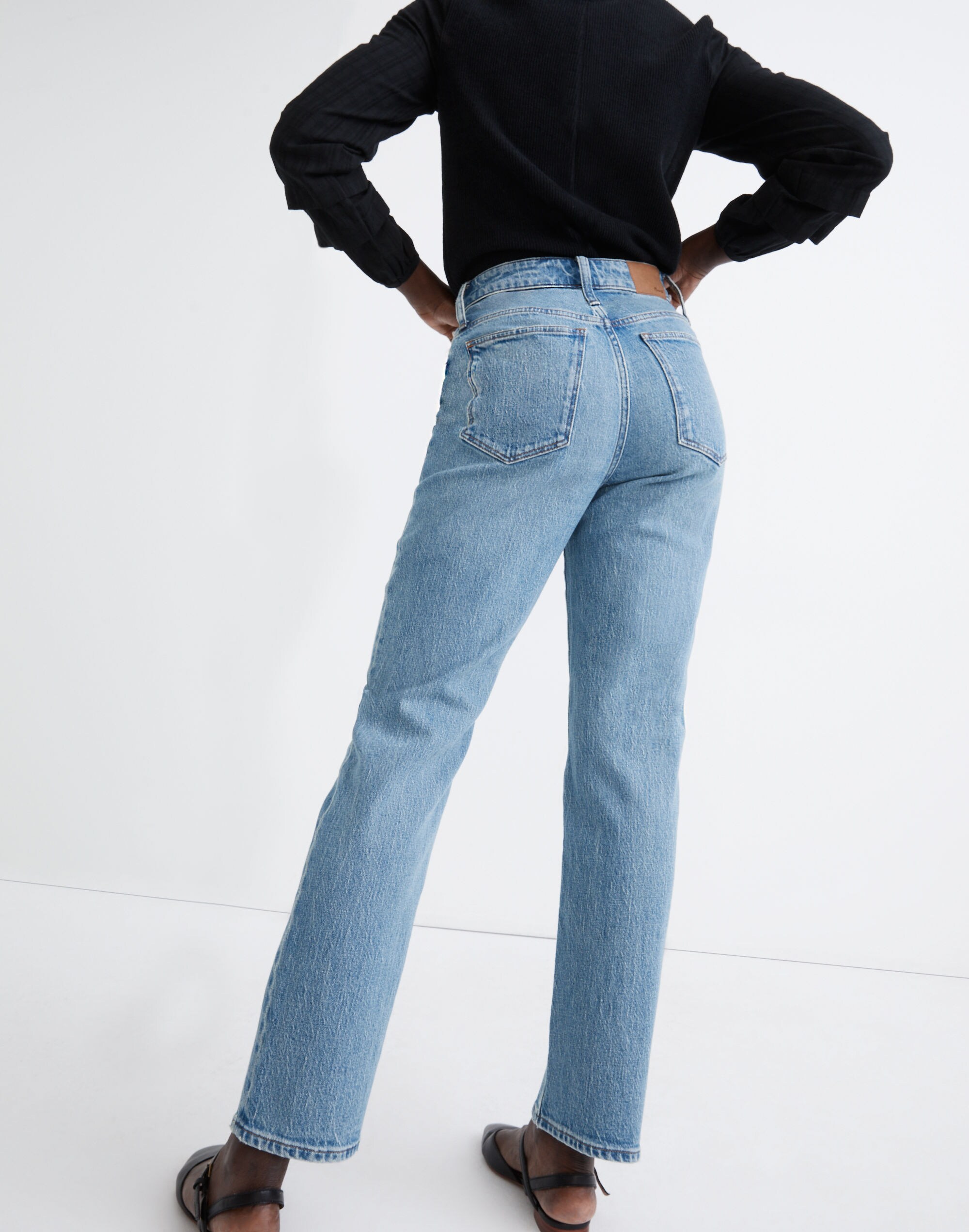 The Curvy Perfect Vintage Straight Jean in Hoye Wash