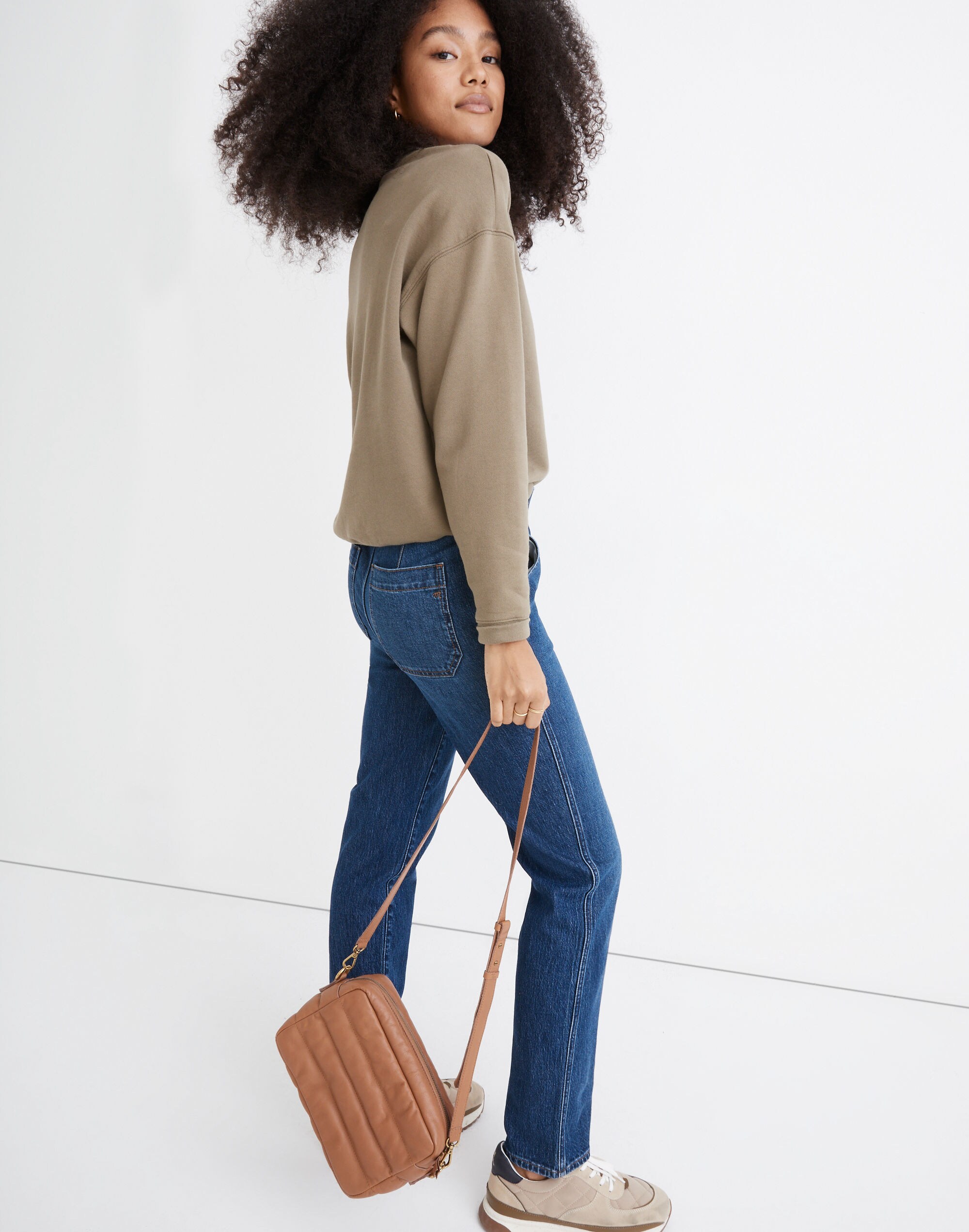 Pull-On Straight Jeans in Saull Wash