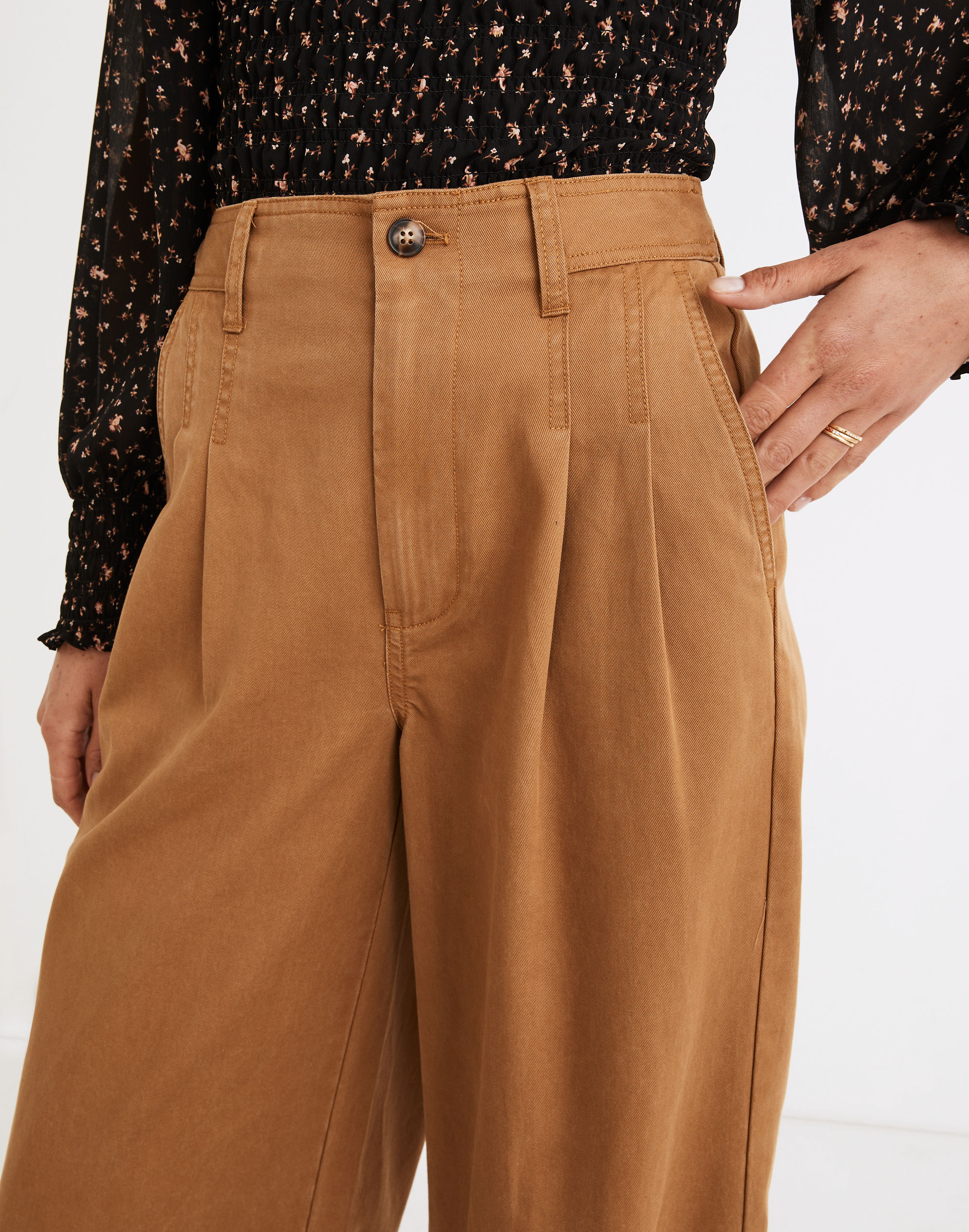 Corwin Pleated Straight Pants