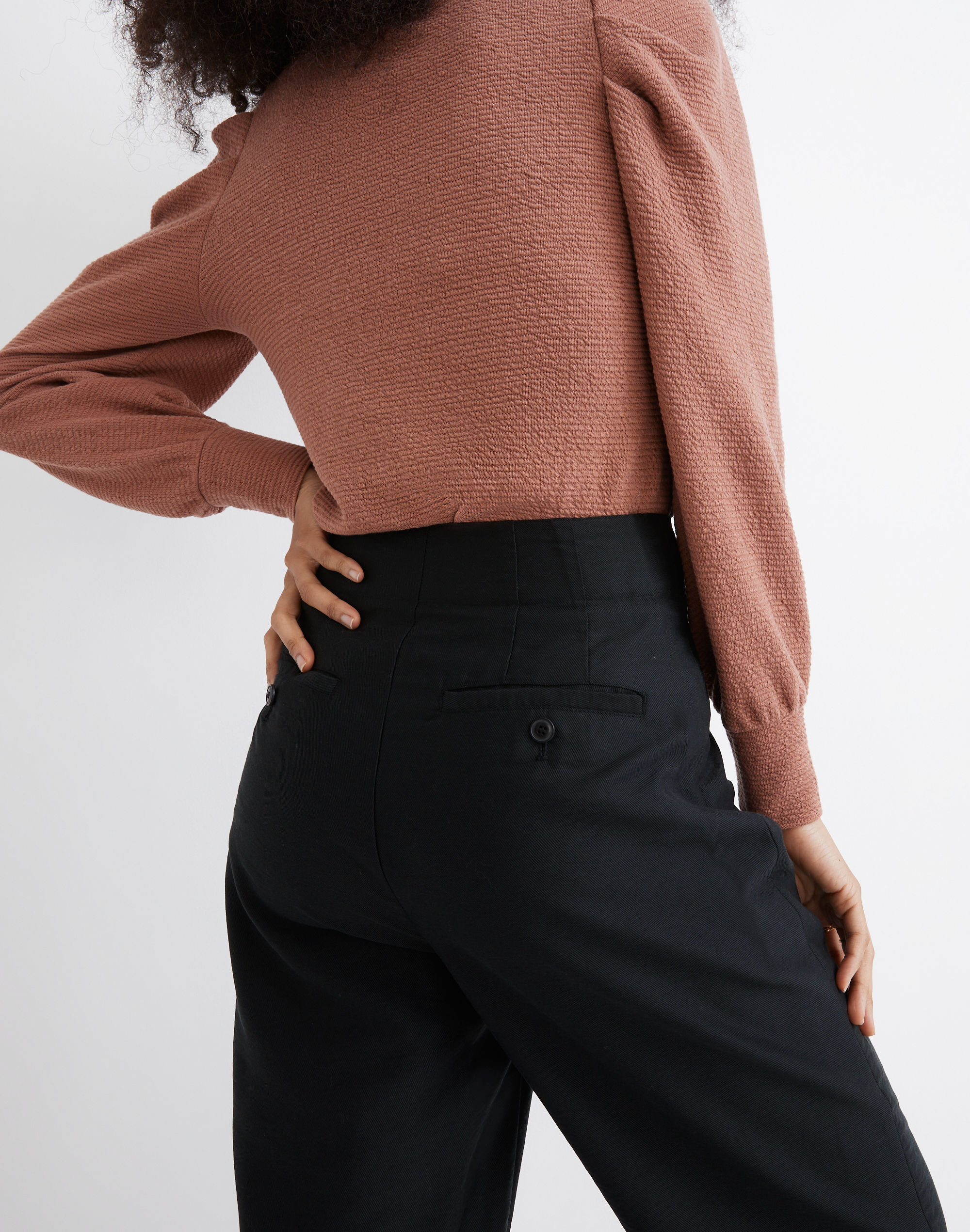 Side-Button Tapered Crop Pants