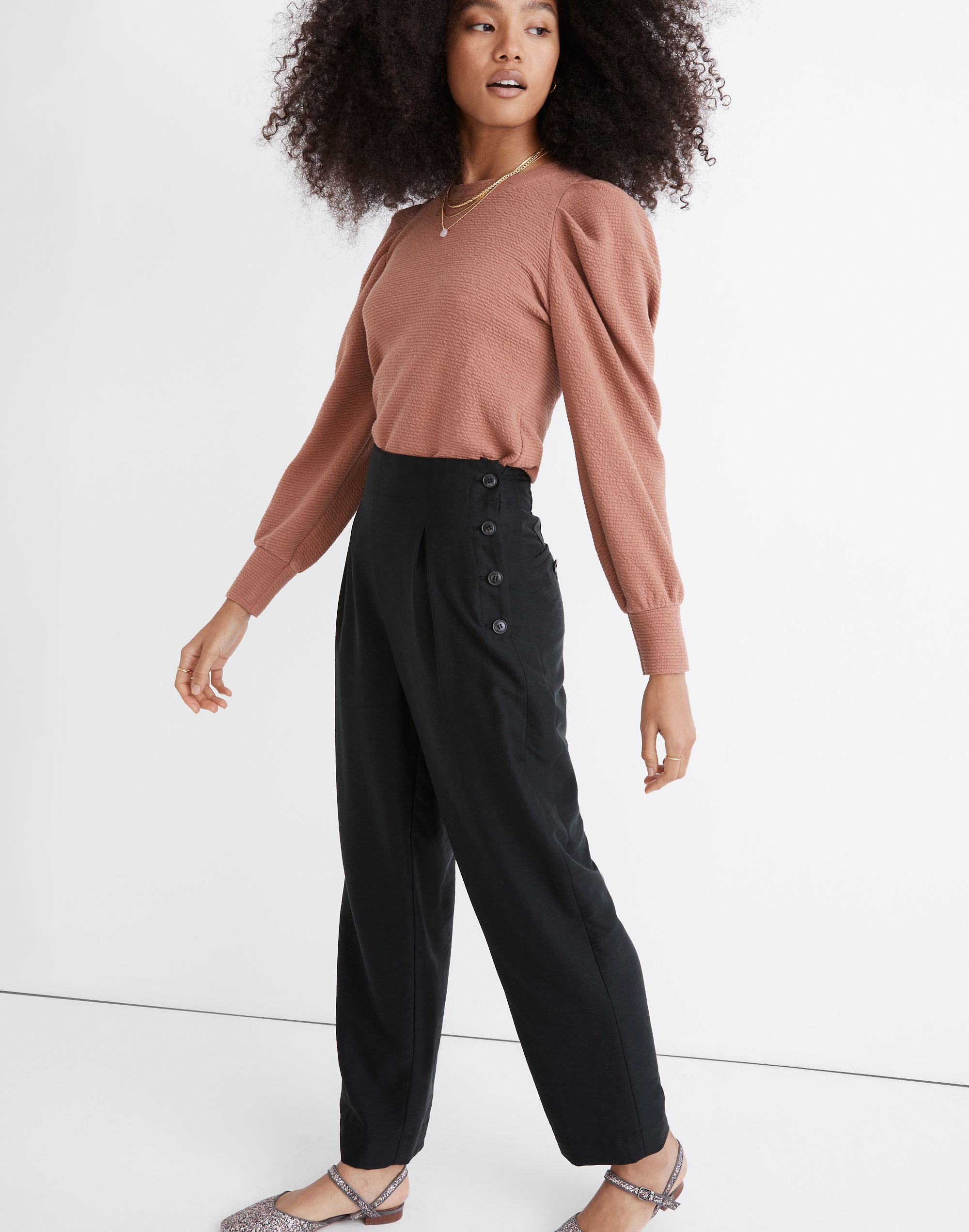 Side-Button Tapered Crop Pants