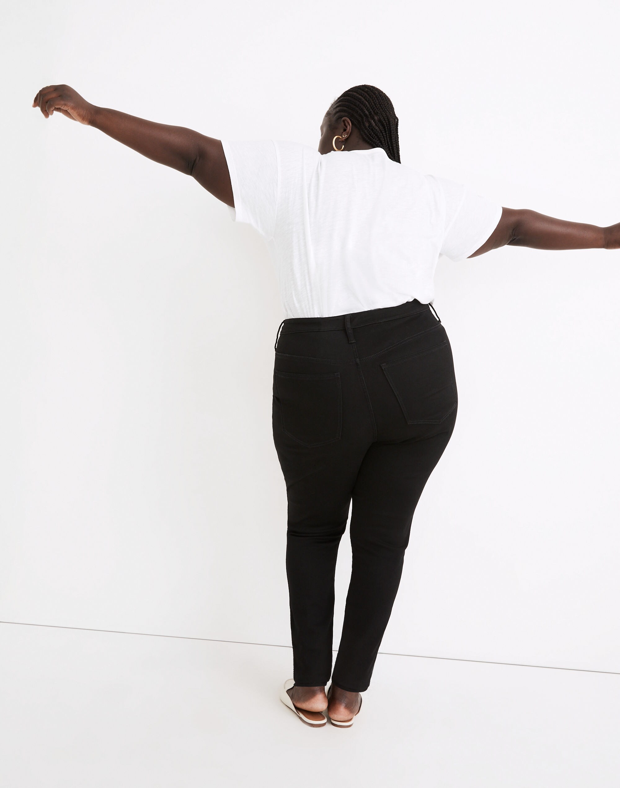 Plus 10" High-Rise Skinny Jeans in Black Frost: Instacozy Edition