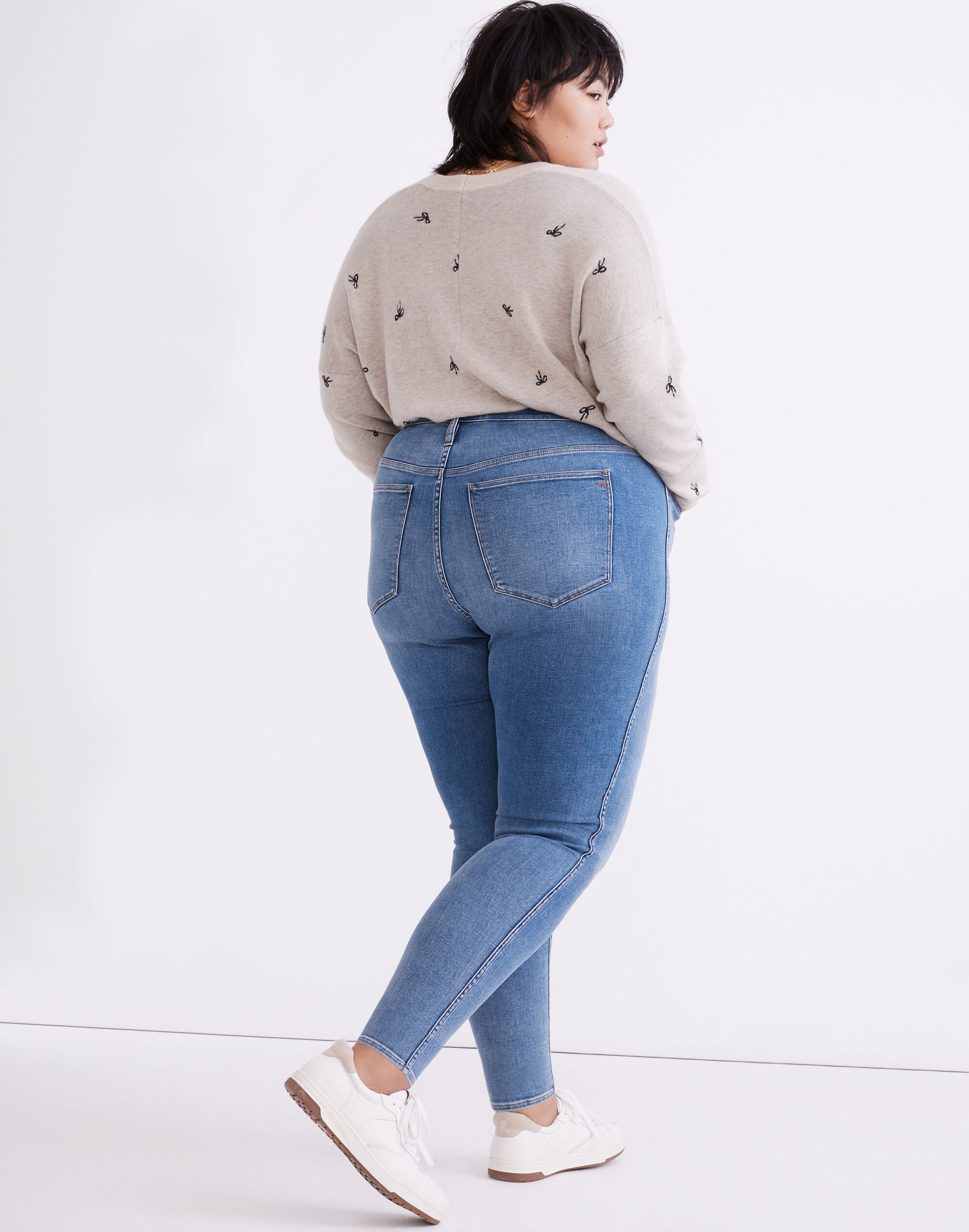 Plus Curvy Roadtripper Authentic Skinny Jeans in Vinton Wash