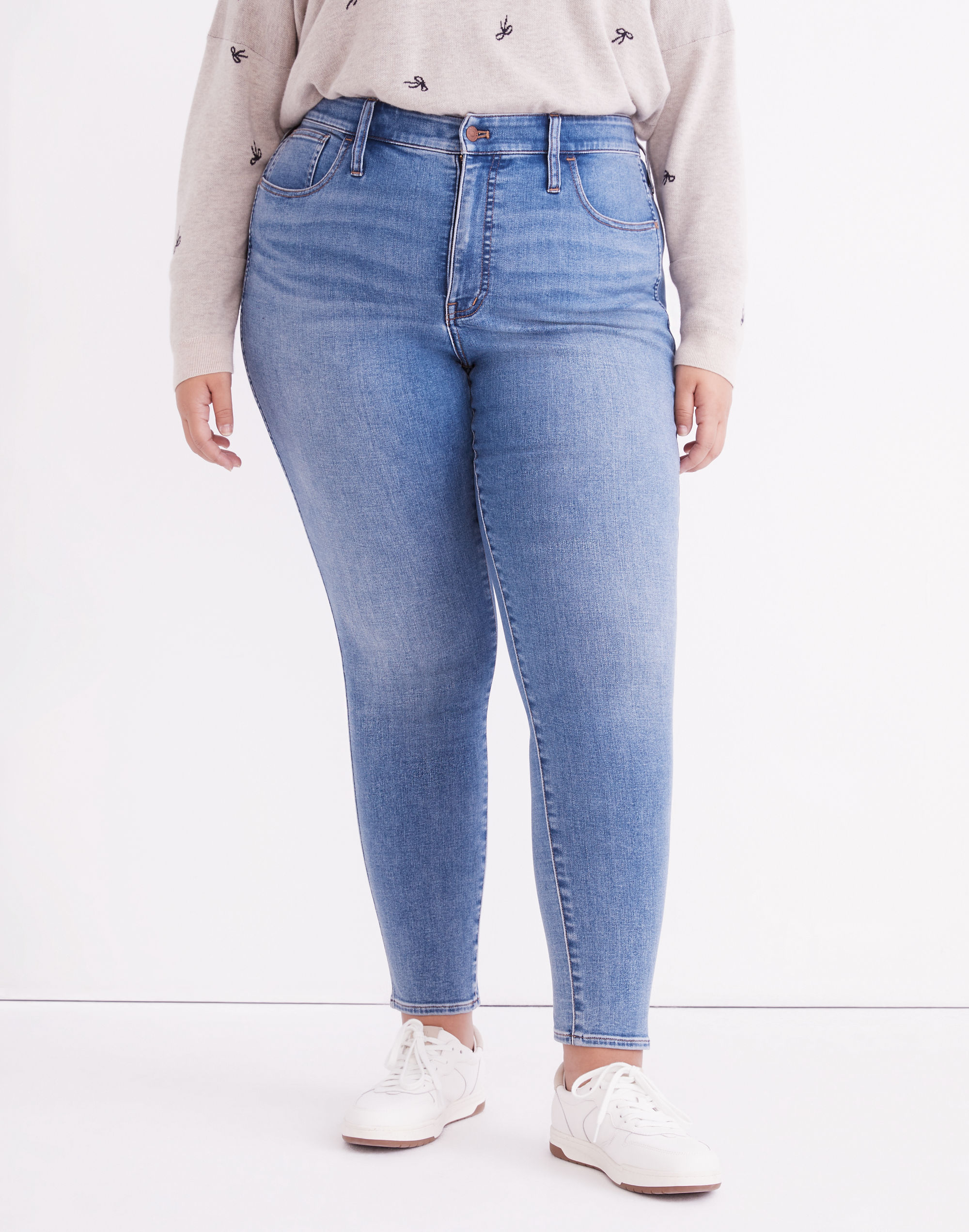 Plus Curvy Roadtripper Authentic Skinny Jeans in Vinton Wash