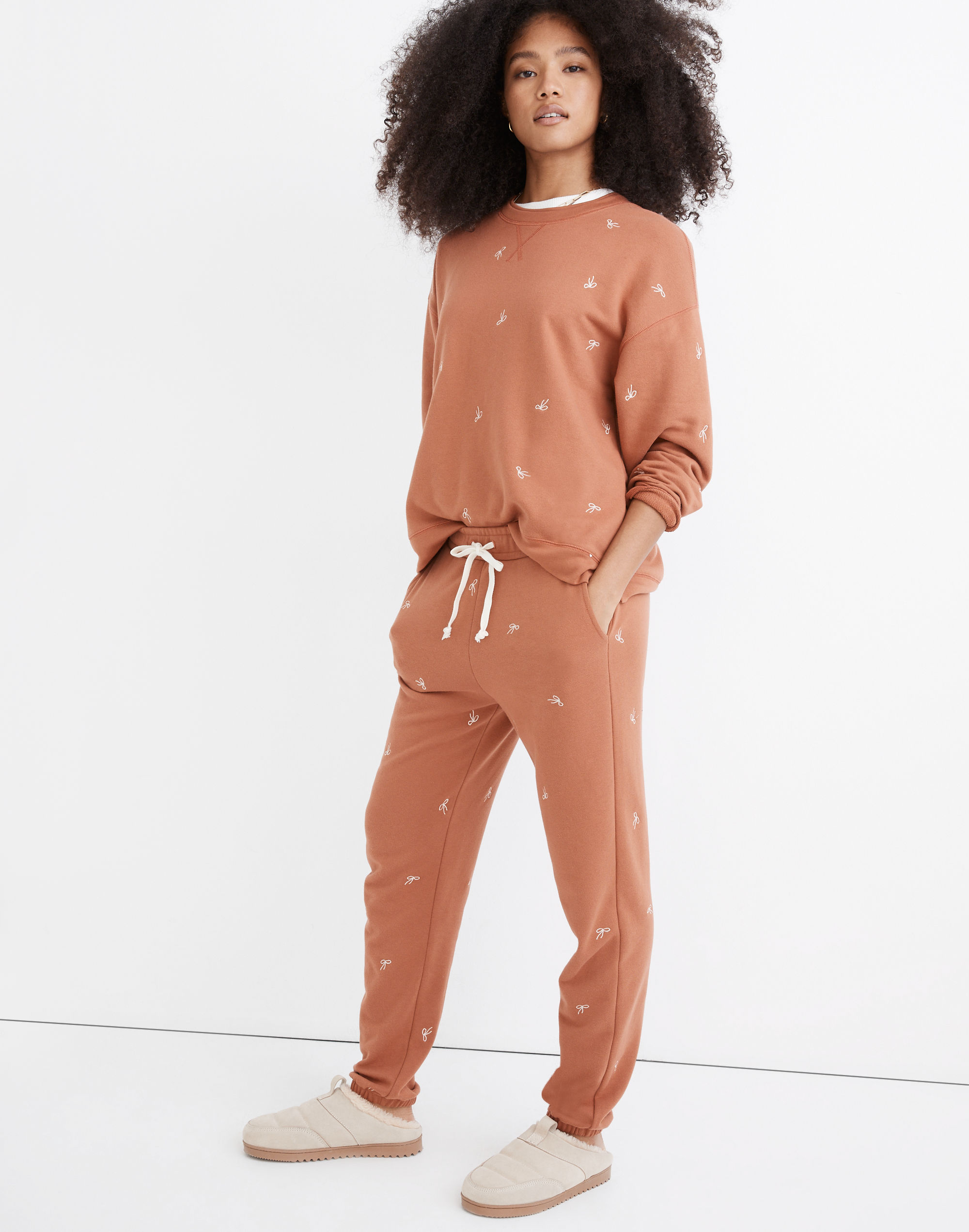 Bow Embroidered Retro Sweatpants