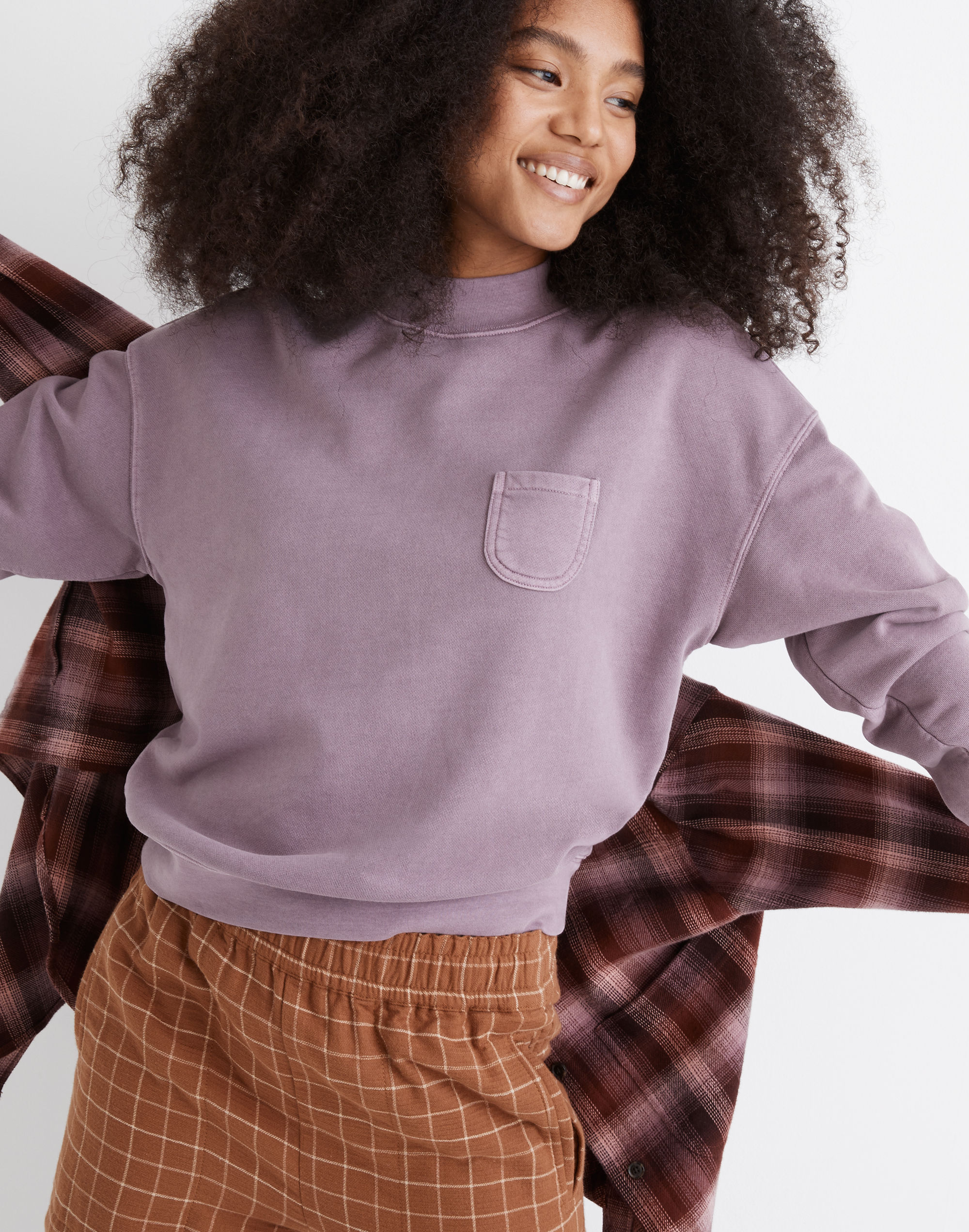 garment-dyed (re)sourced cotton studio mockneck sweatshirt