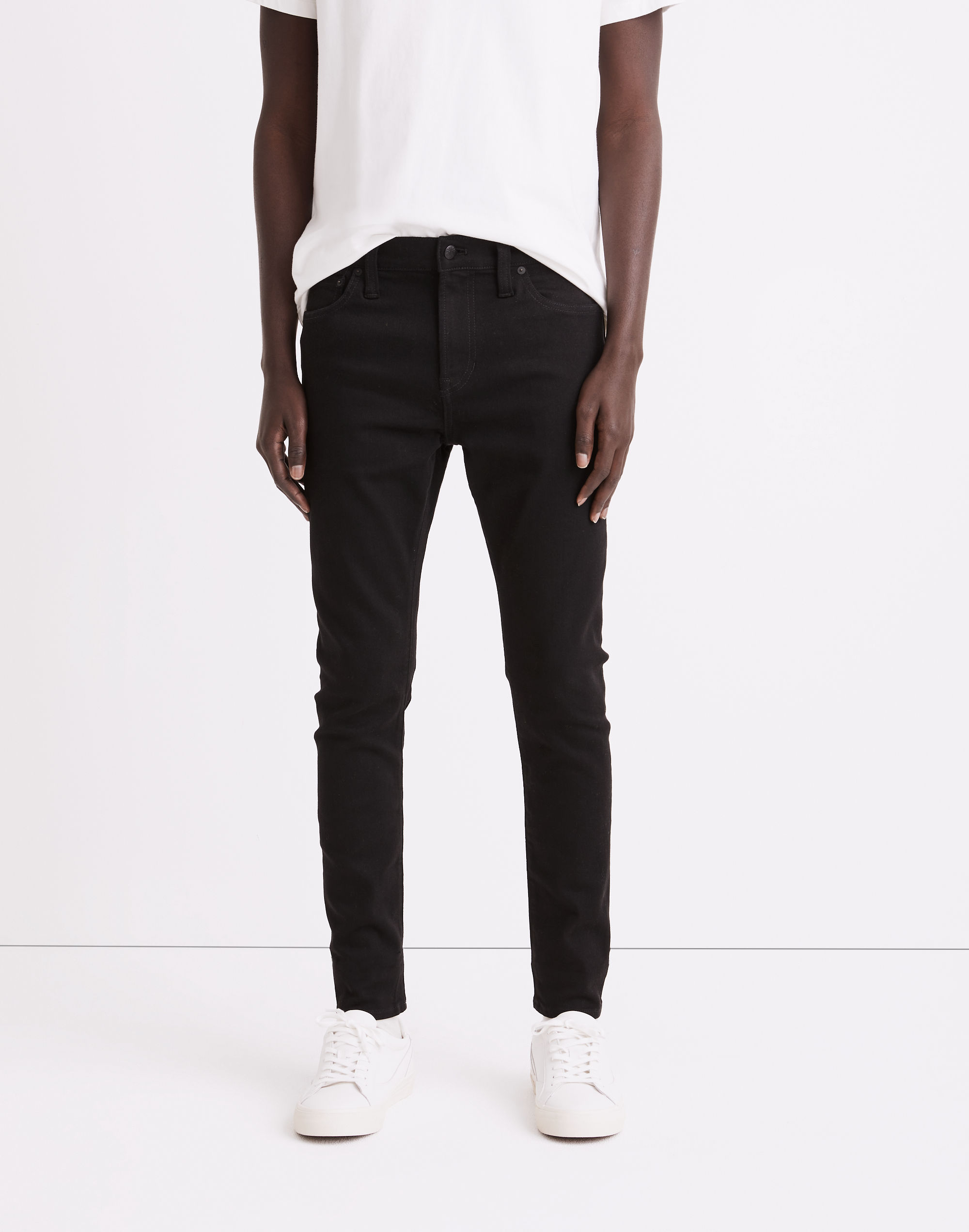Skinny Jeans in Bainhart Wash: COOLMAX&reg; Denim Edition