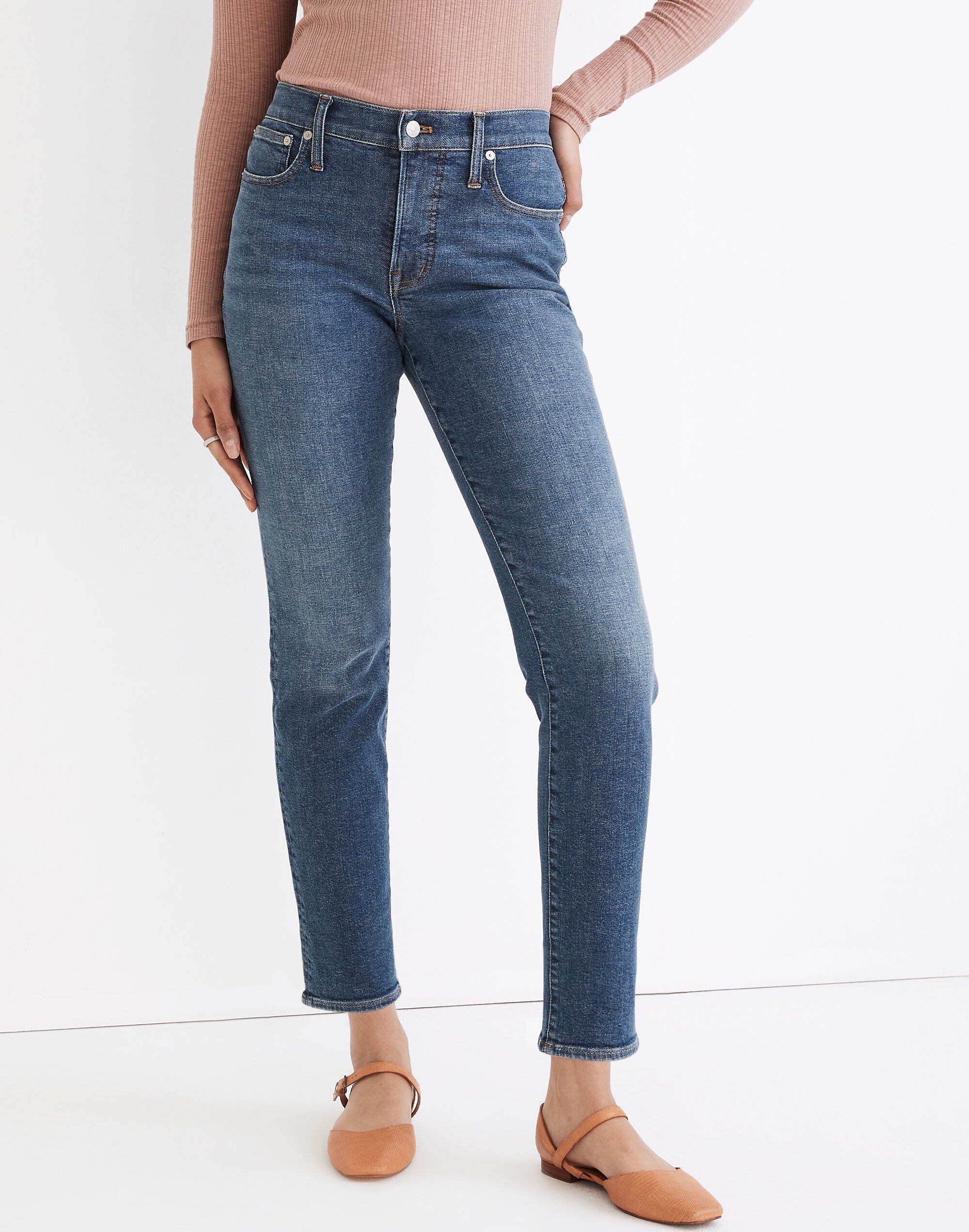 The Mid-Rise Perfect Vintage Jean in Colwyn Wash