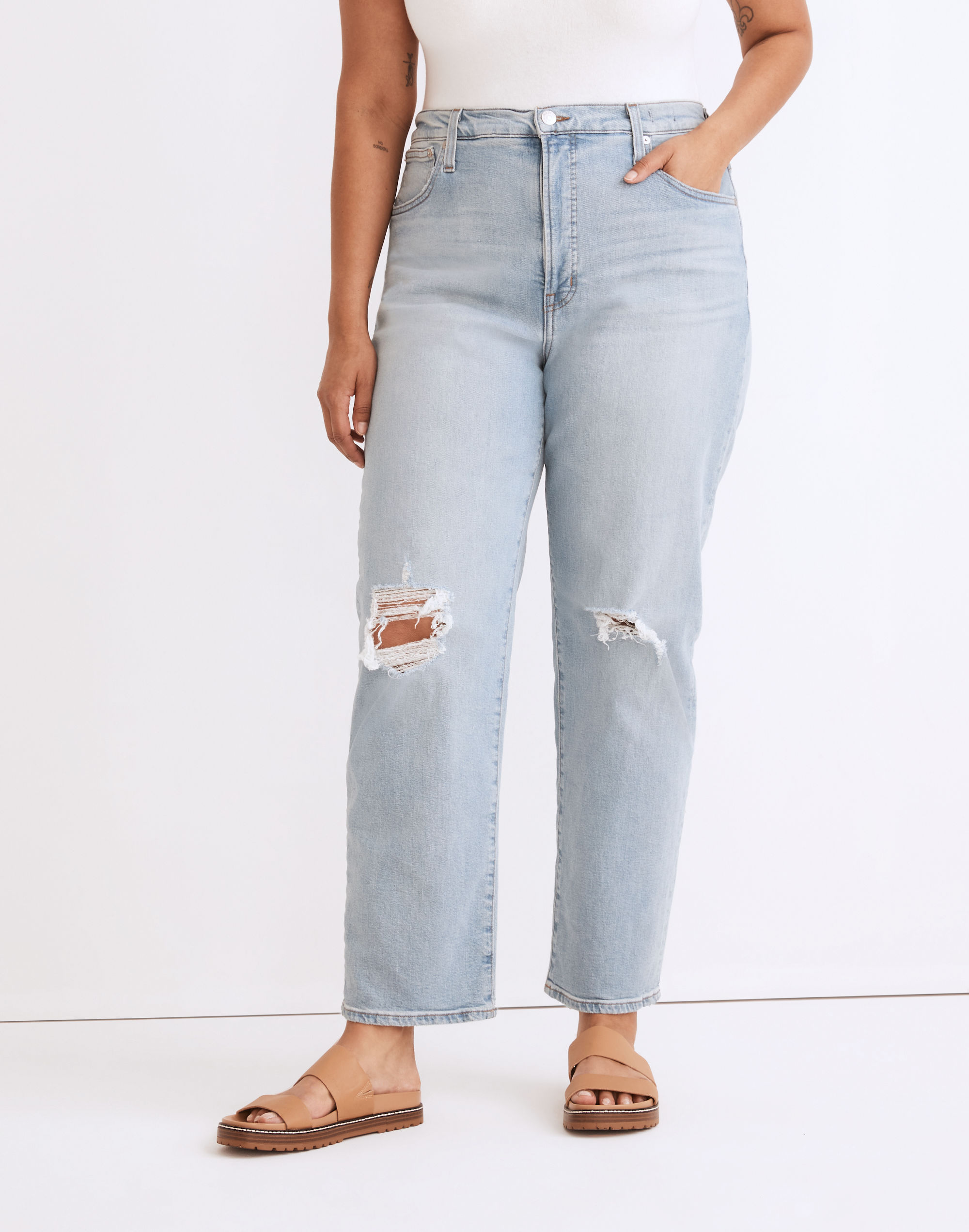 The Petite Perfect Vintage Straight Jean in Danby Wash: Knee-Rip Edition