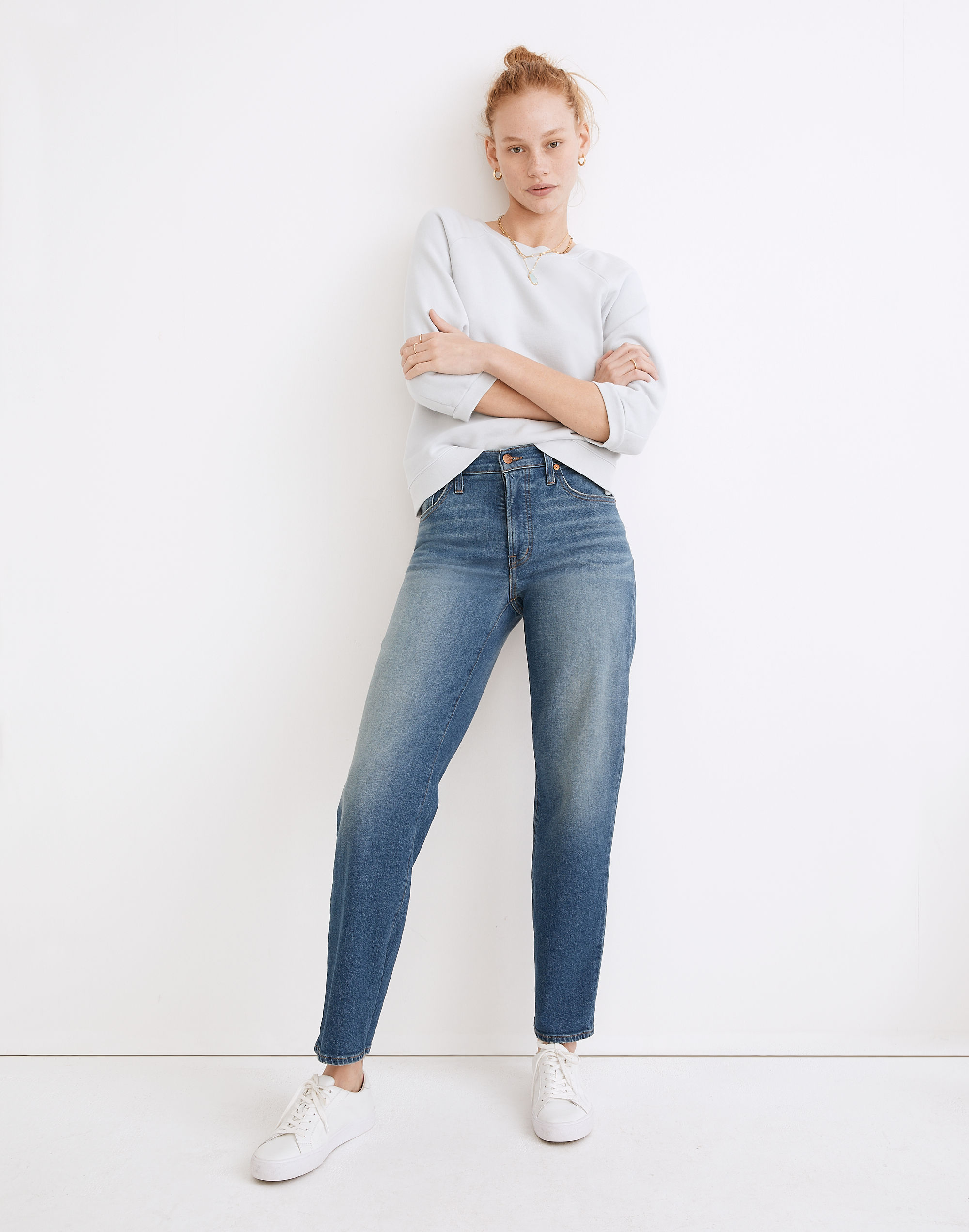 The Mid-Rise Perfect Vintage Straight Jean in Marchman Wash