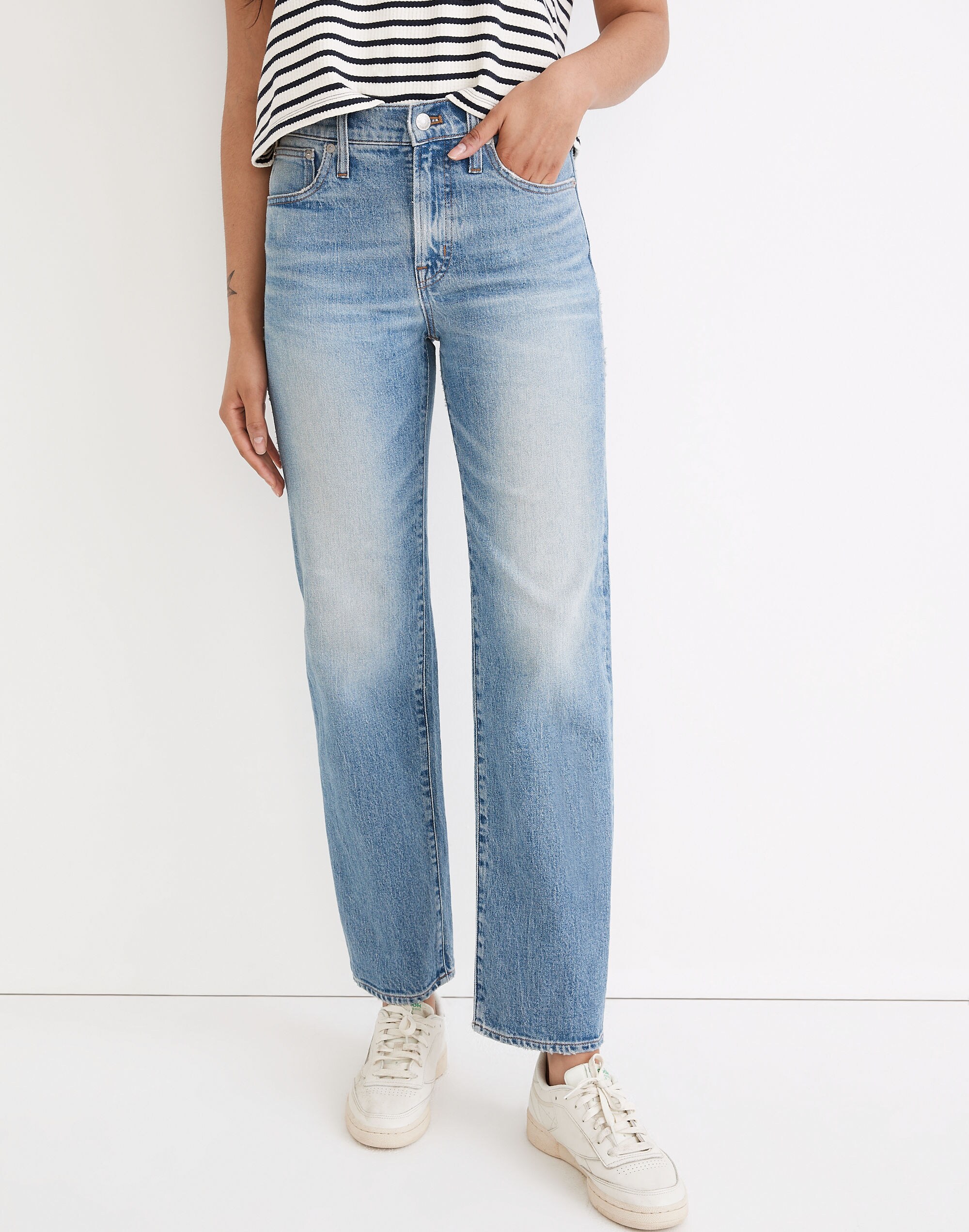 The Mid-Rise Perfect Vintage Straight Jean in Brandford Wash