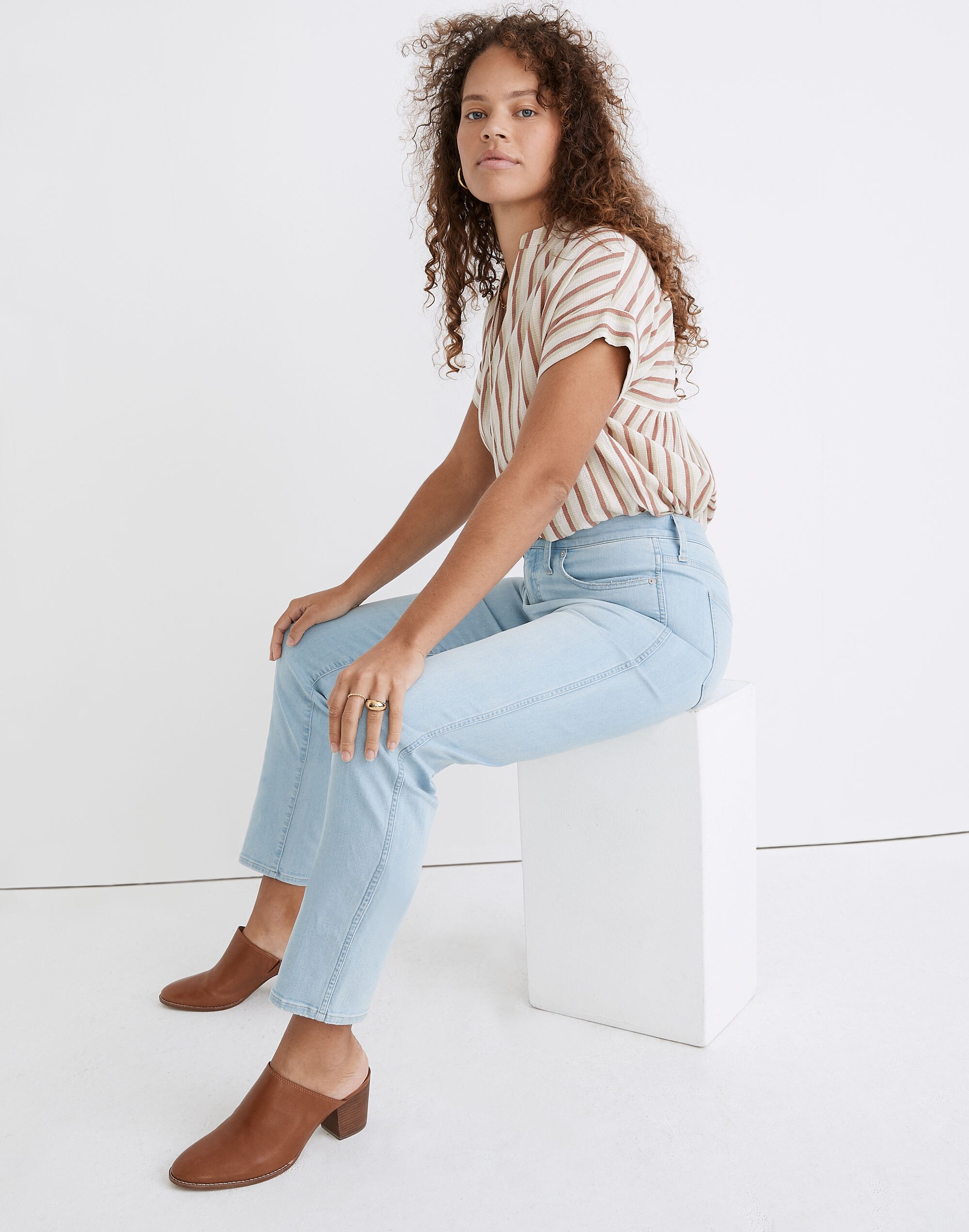 Mid-Rise Stovepipe Jeans in Ternhill Wash